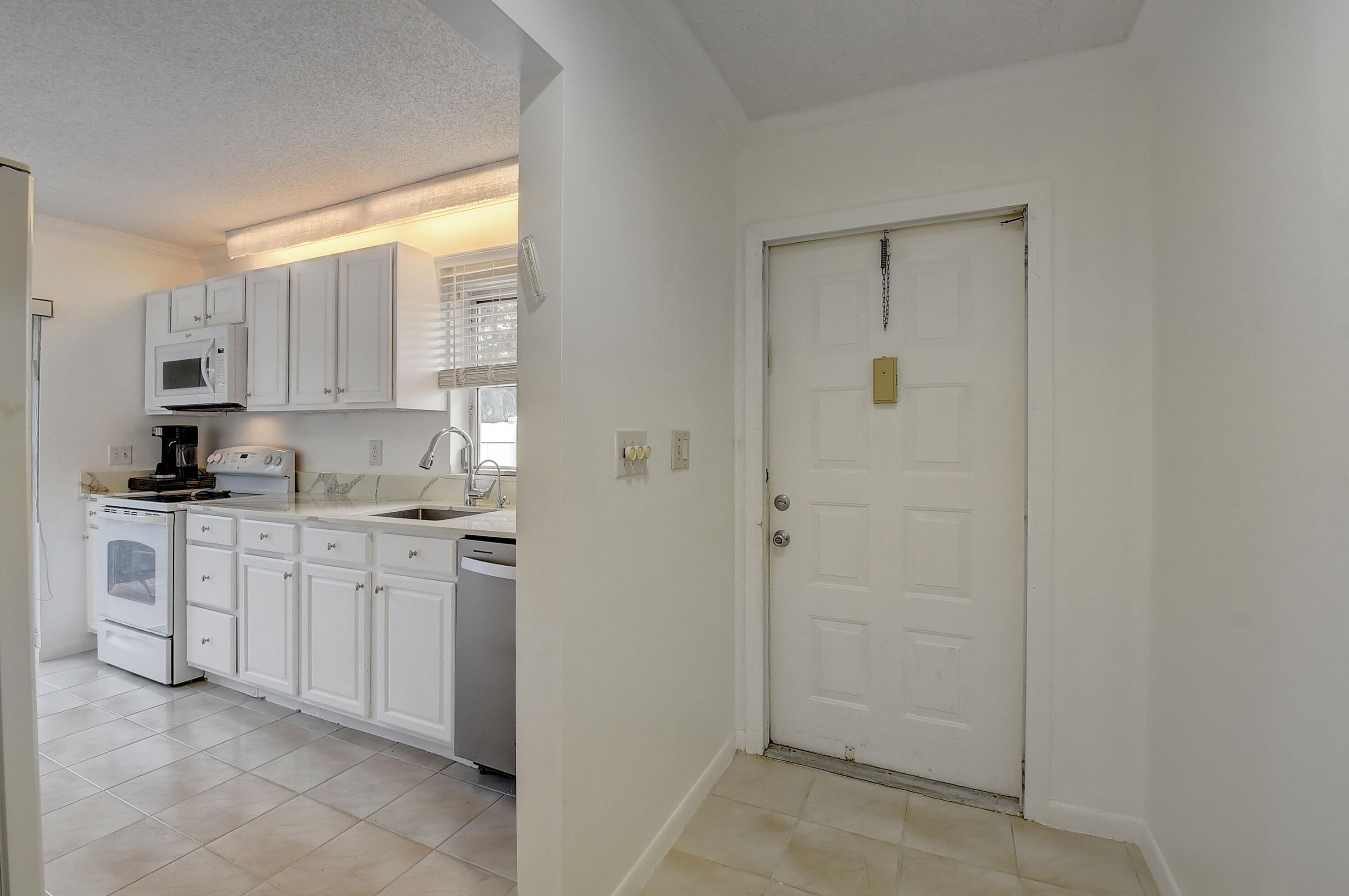 8733 Windrow Way # B, Boca Raton, FL