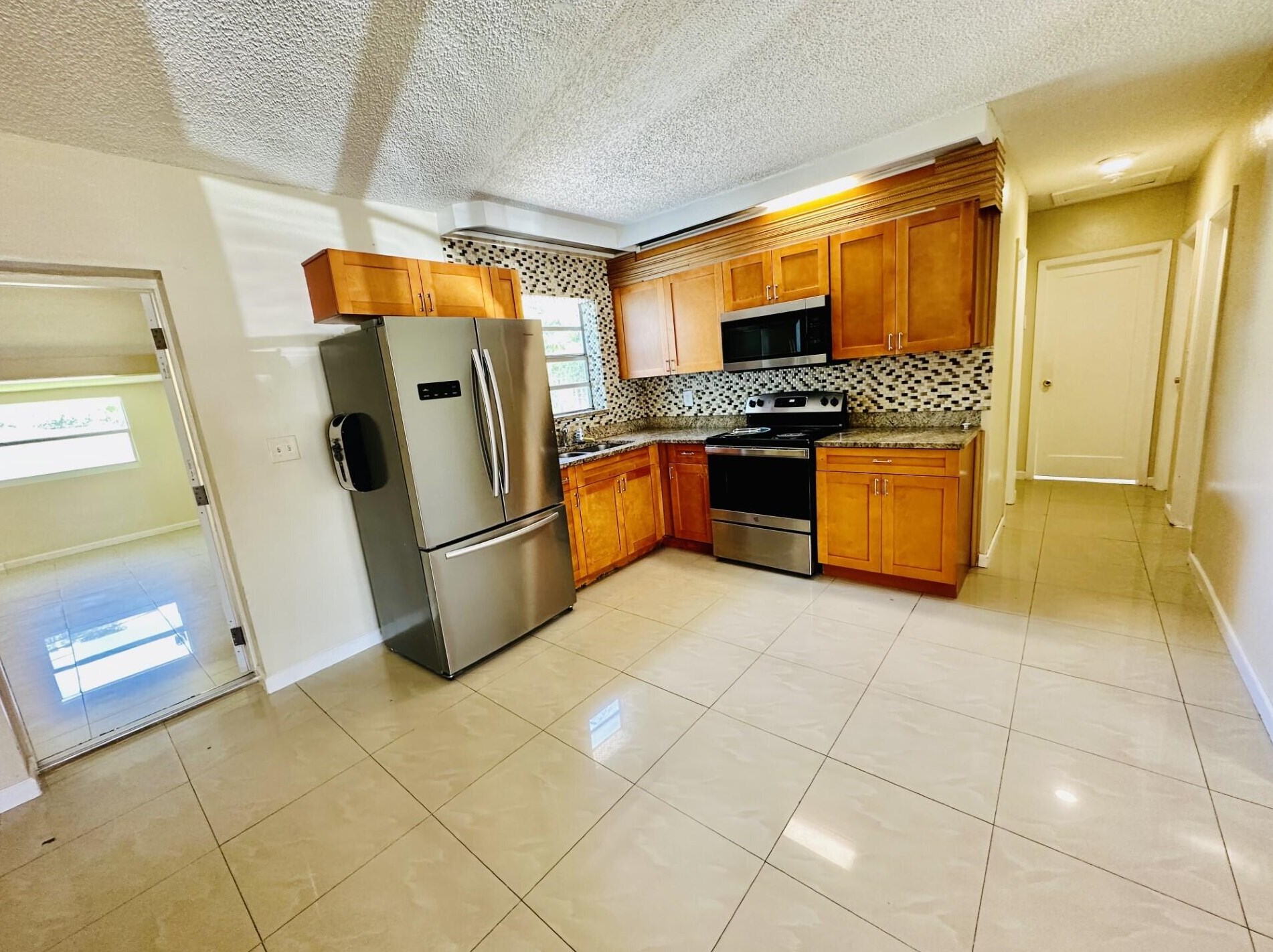 925 Macy St, West Palm Beach, FL 33405