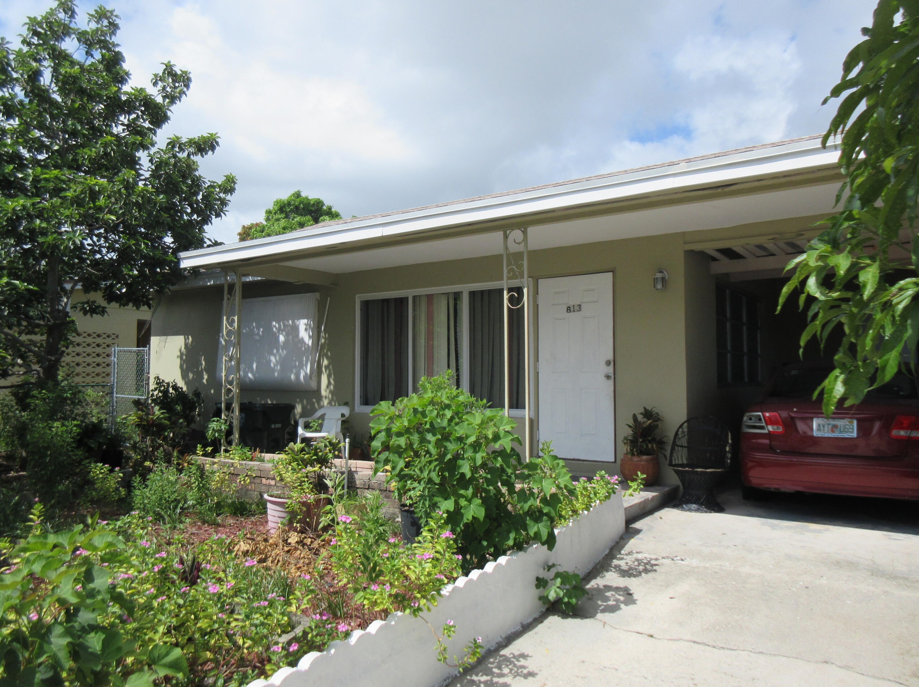 813 B St, Lake Worth, FL 33460-2430