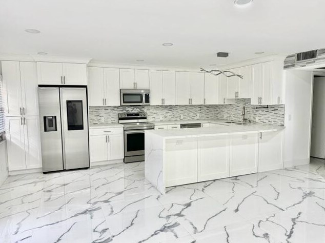 44 Dorset B, Boca Raton, FL 33434