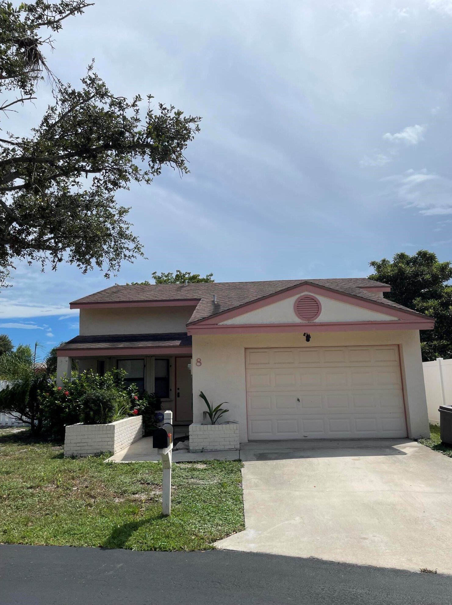 8 Gadsby Way, Boynton Beach, FL 33426-7616
