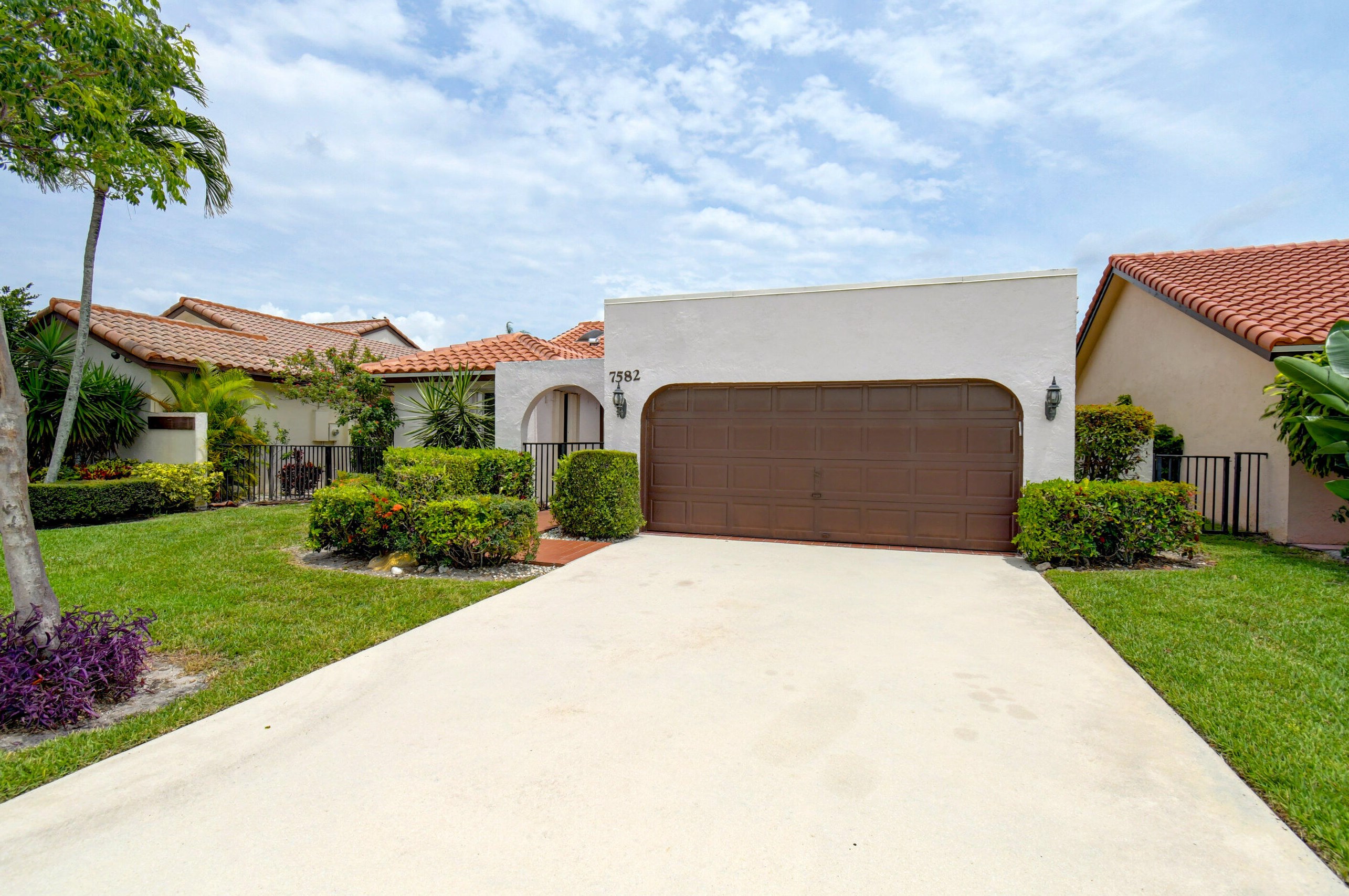 7582 Solimar Cir, Boca Raton, FL 33433