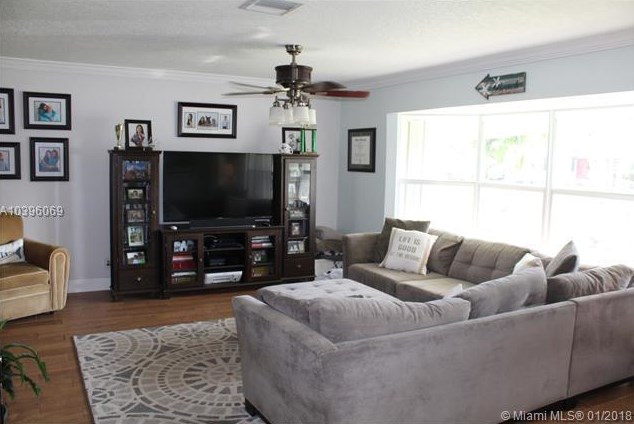 461 Ne 42nd St, Boca Raton, FL 33431