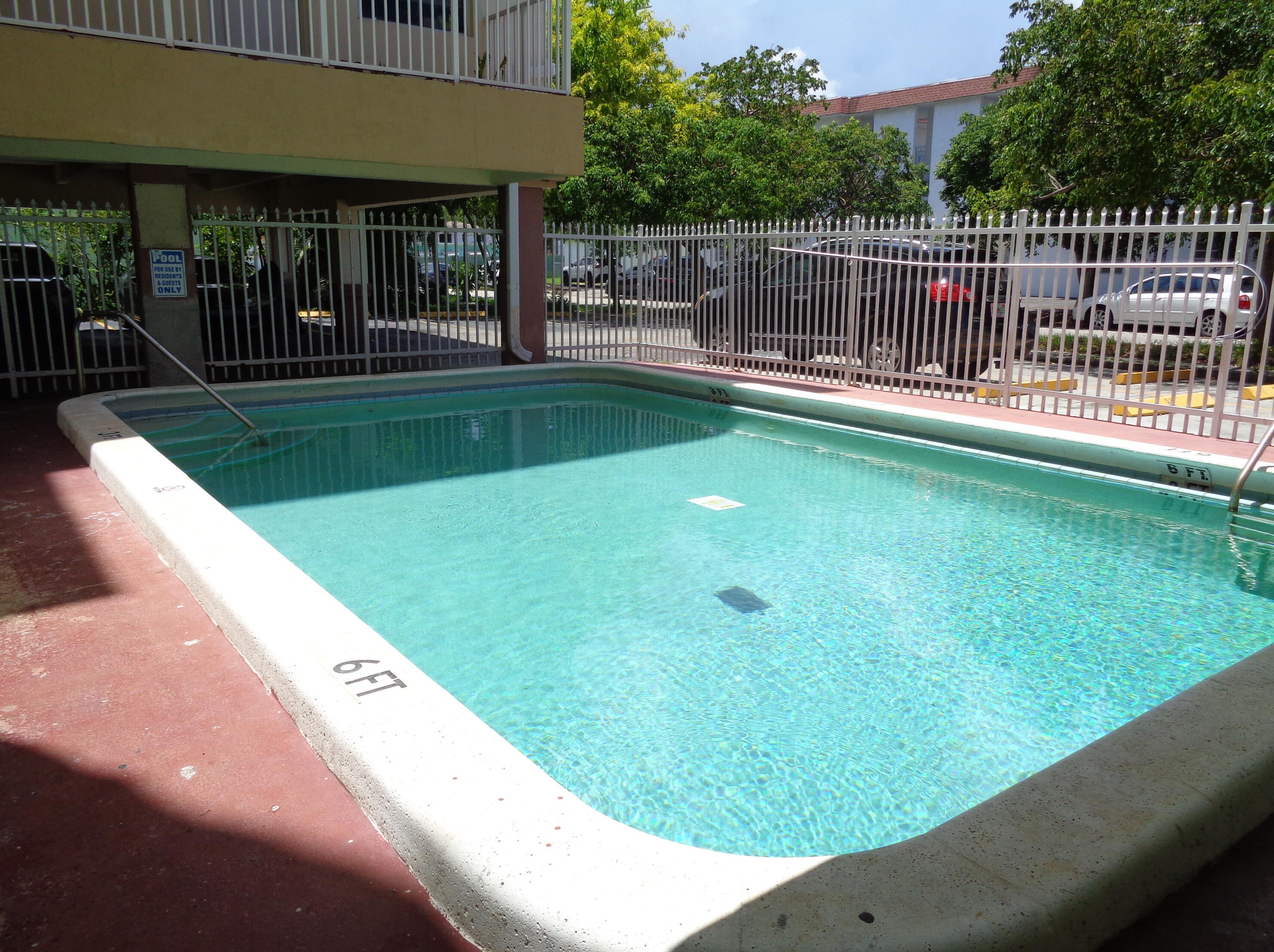 2008 Jackson St #e9, Hollywood, FL 33020