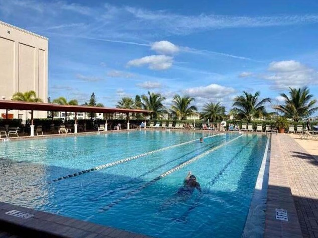 2008 Hythe A, Boca Raton FL 33434-4603 exterior