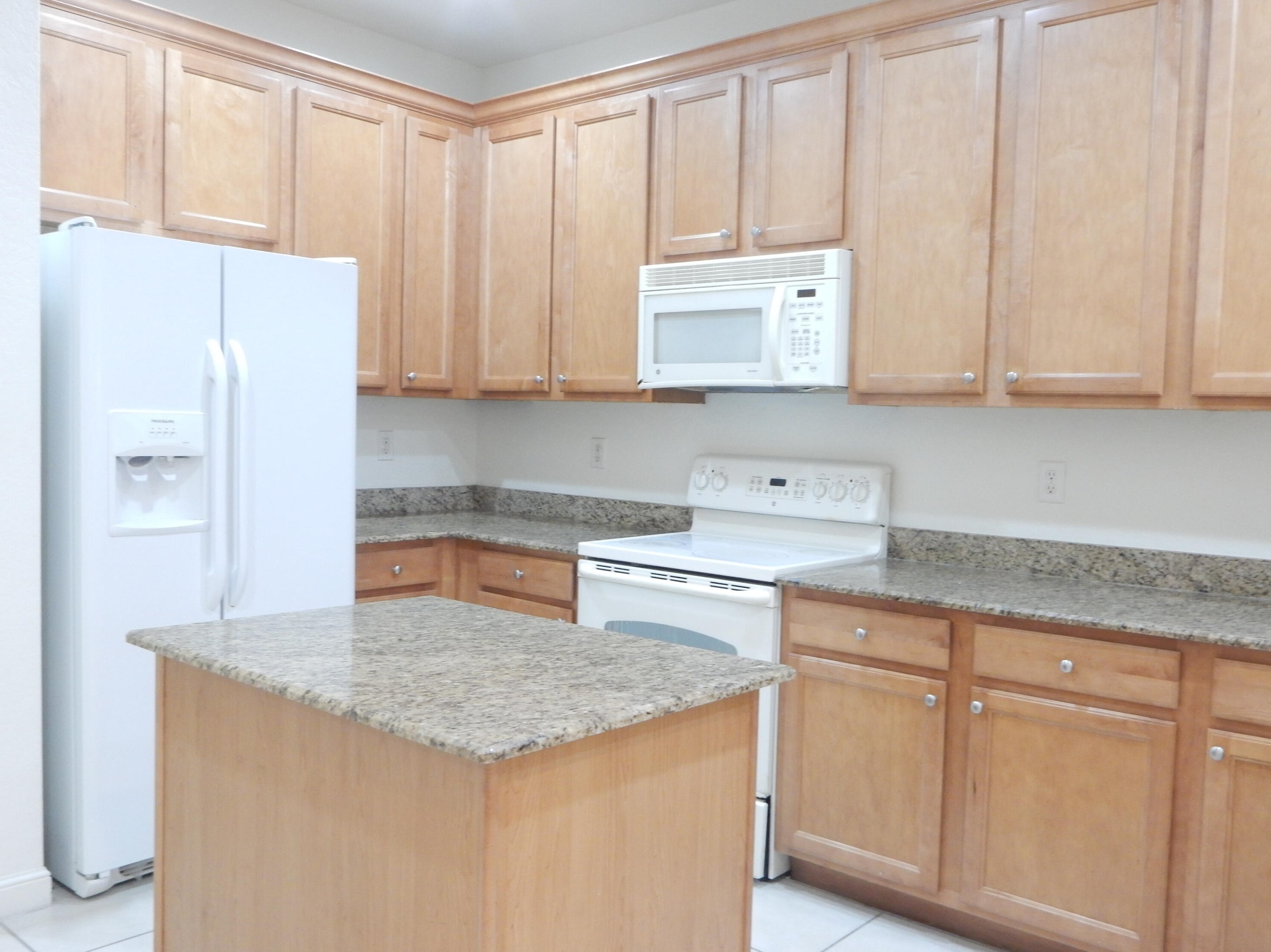580 Pacific Grove Dr #4, West Palm Beach, FL 33401