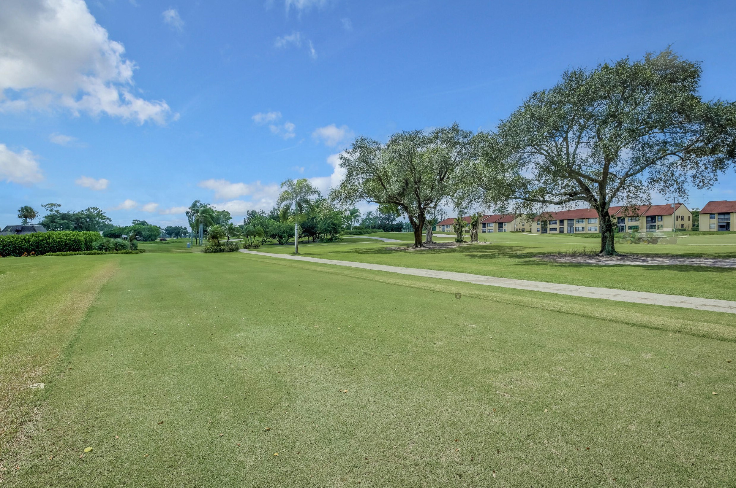 6764 Versailles Ct, Lake Worth FL  33467-5062 exterior