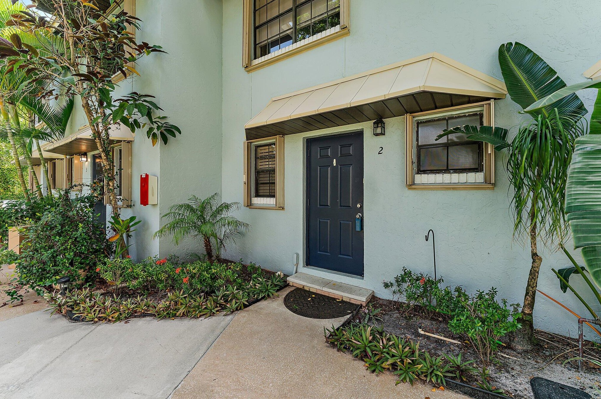 406 Cypress Dr, Jupiter FL  33469-2678 exterior
