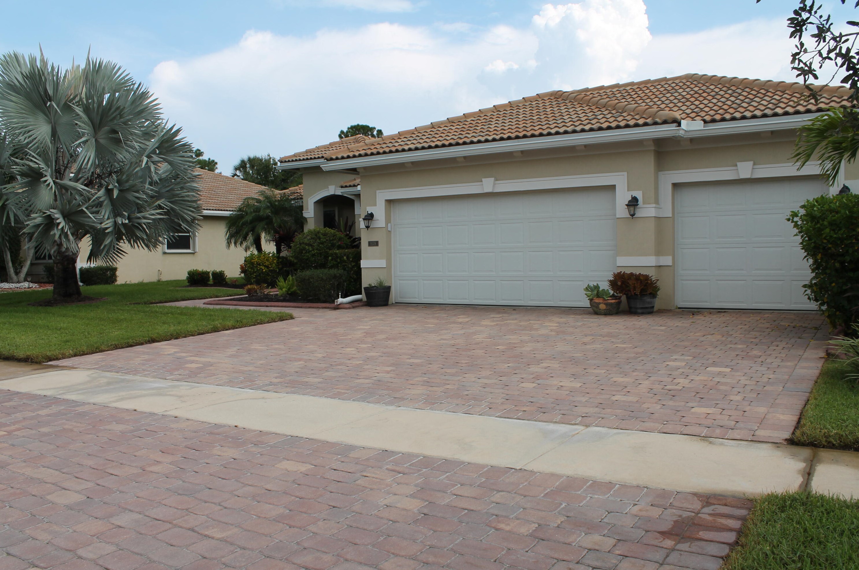 9376 Silent Oak Cir, West Palm Beach, FL 33411