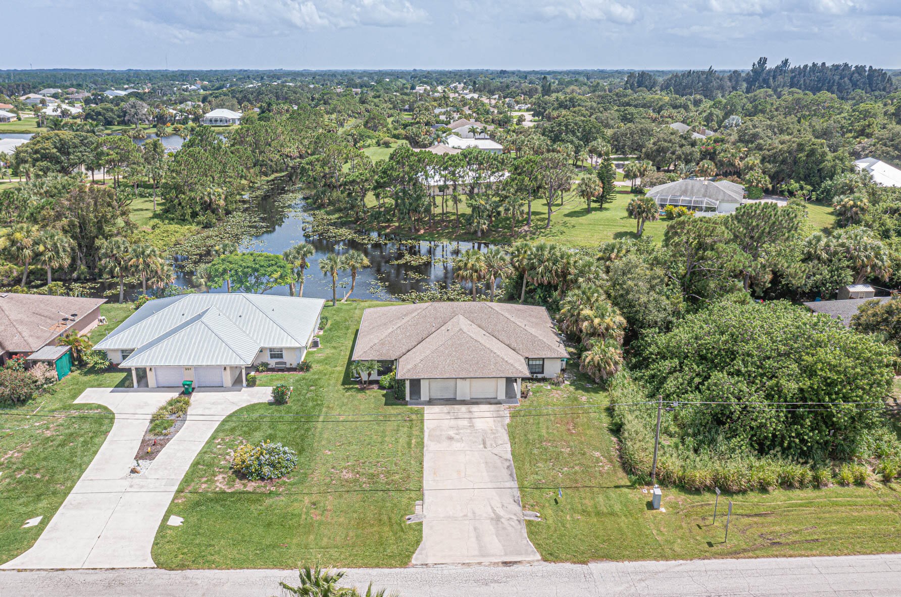 307 S Wimbrow Dr #b, Sebastian, FL 32958