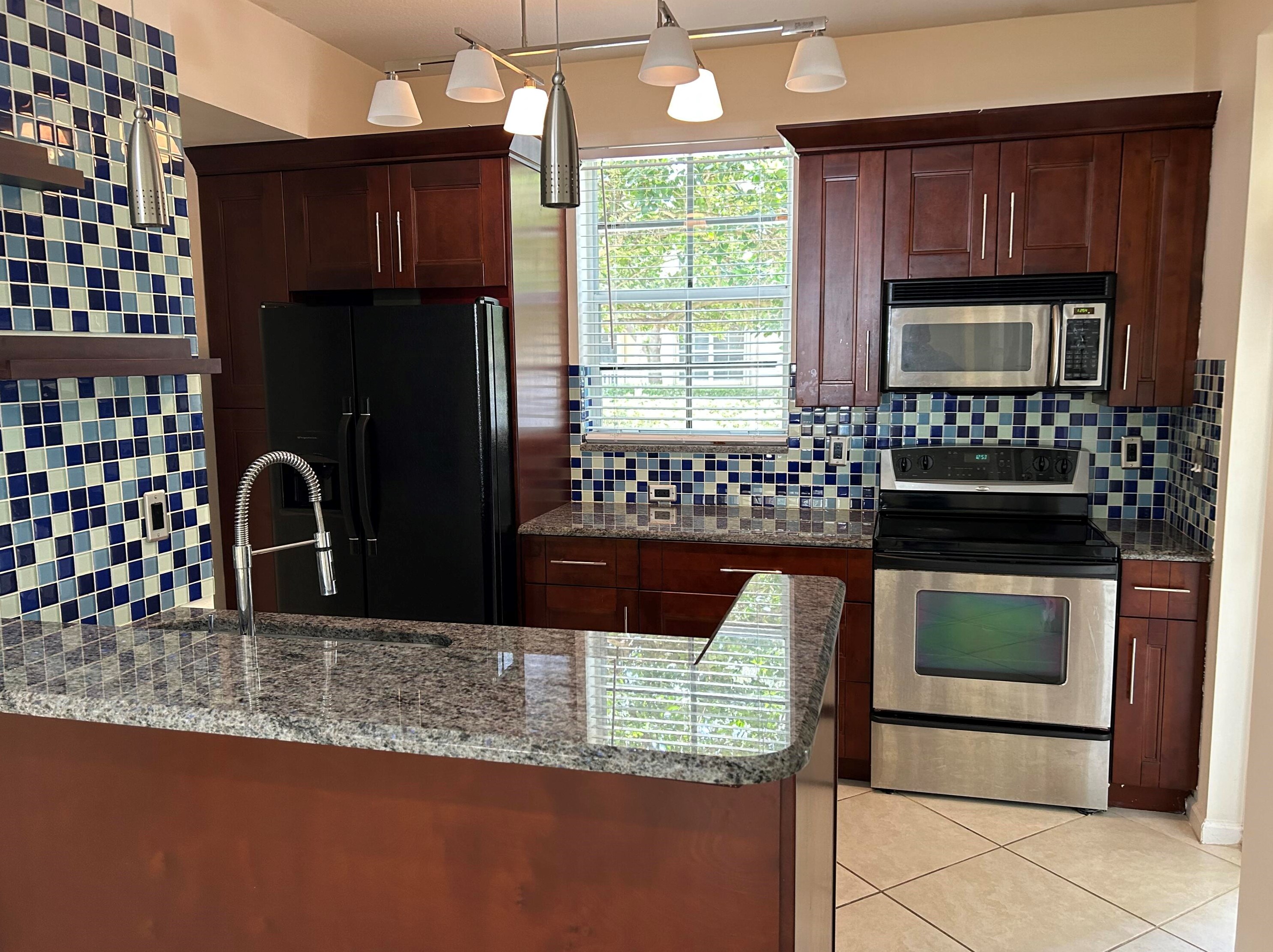 4822 Chancellor Dr, Jupiter, FL 33458-5229