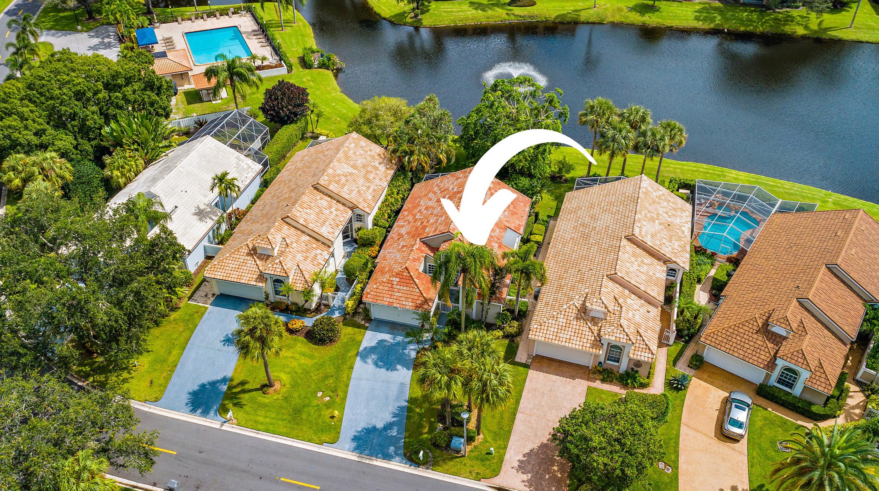 6866 Briarlake Cir, West Palm Beach, FL 33418