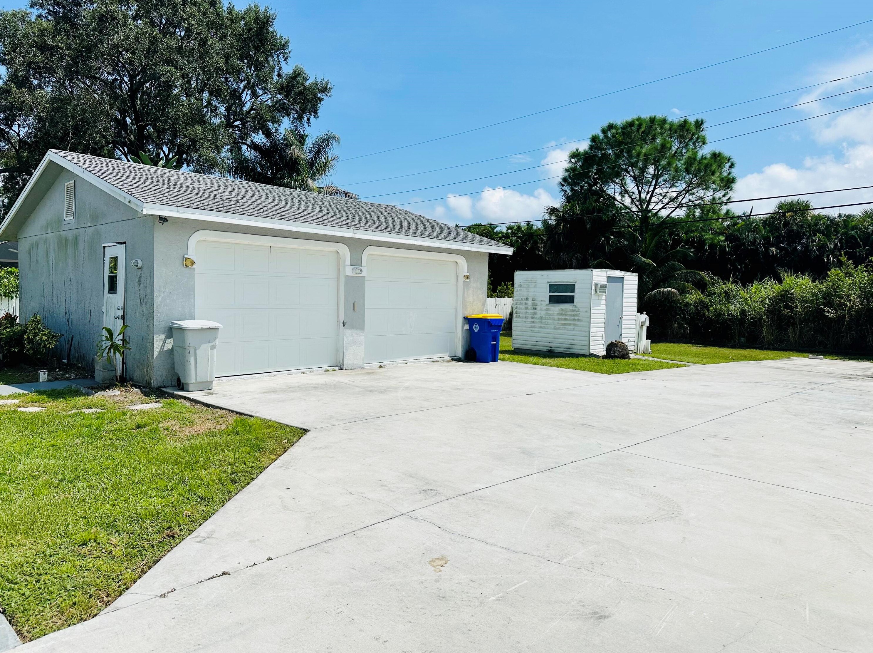 2070 Sunset Blvd, Jensen Beach, FL 34957-3607