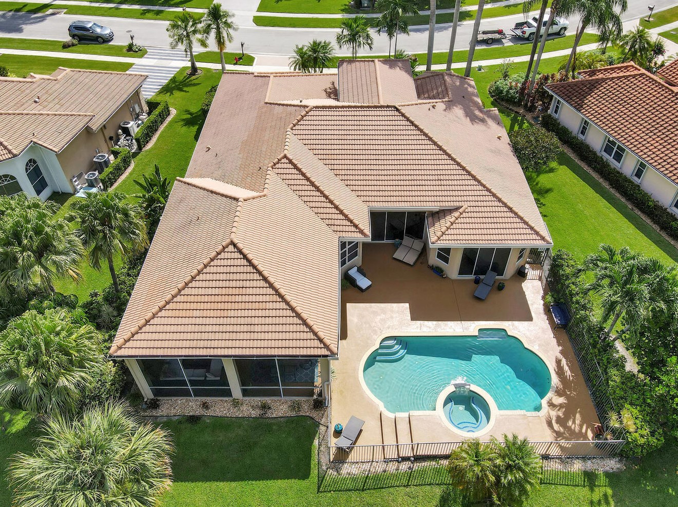 8211 Muirhead Cir, Boynton Beach, FL 33472-5064