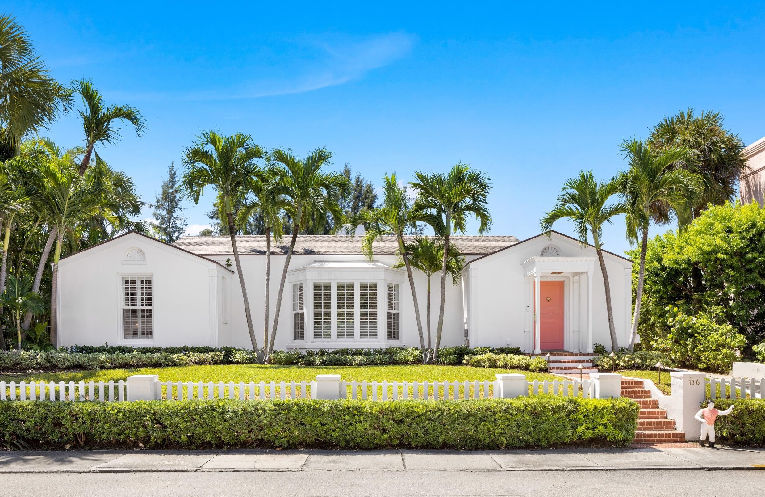 136 Seaview Ave, Palm Beach, FL 33480