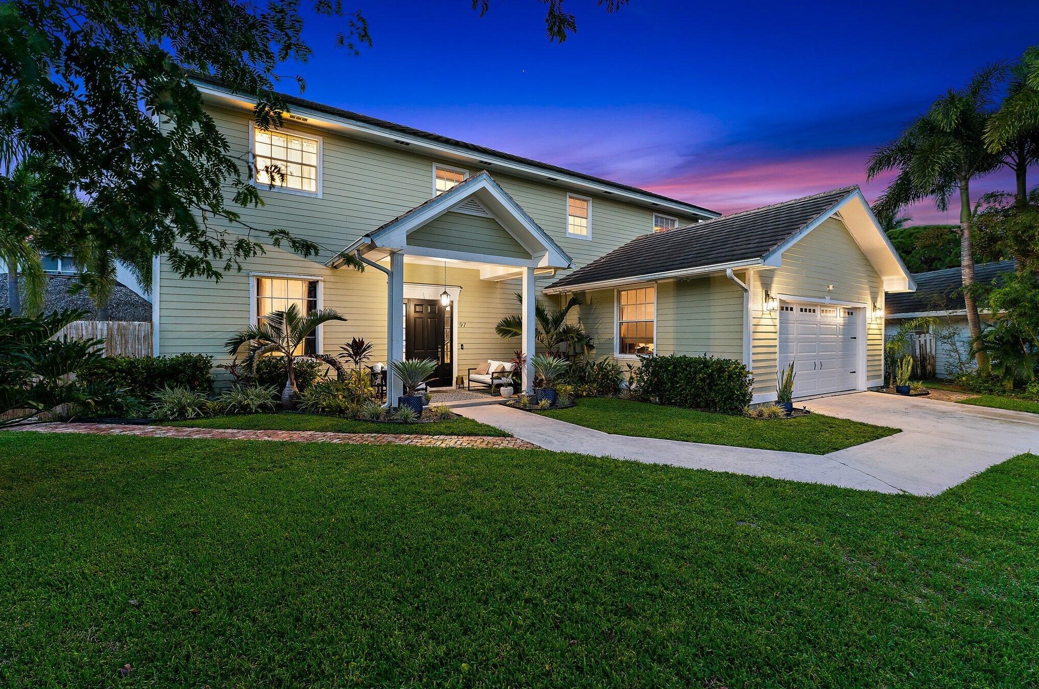 97 Beechwood Trl, Jupiter FL  33469-2101 exterior