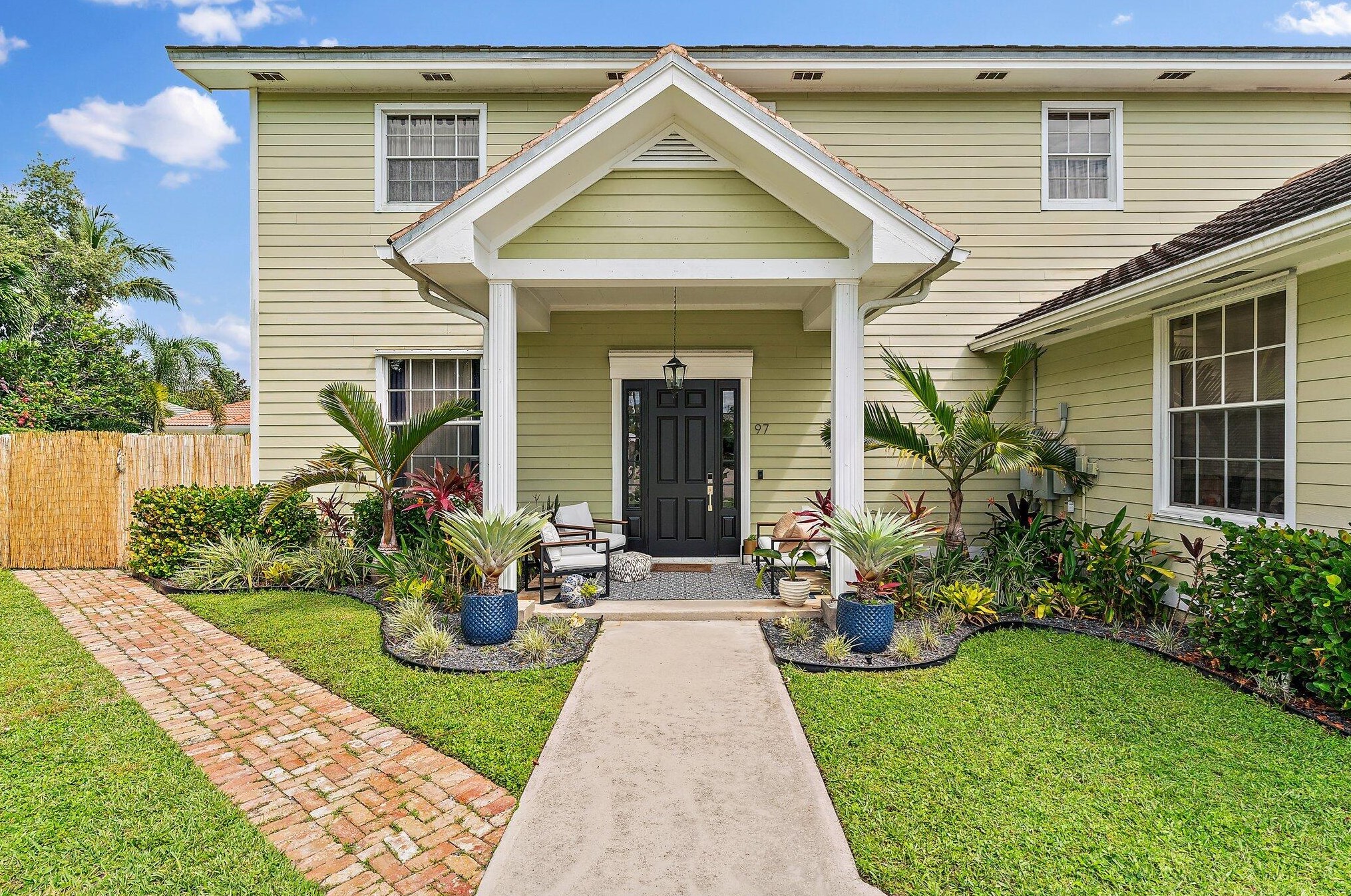 97 Beechwood Trl, Jupiter FL  33469-2101 exterior