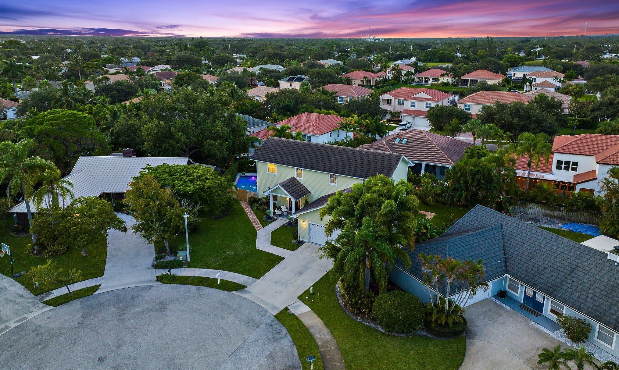 97 Beechwood Trl, Jupiter FL  33469-2101 exterior