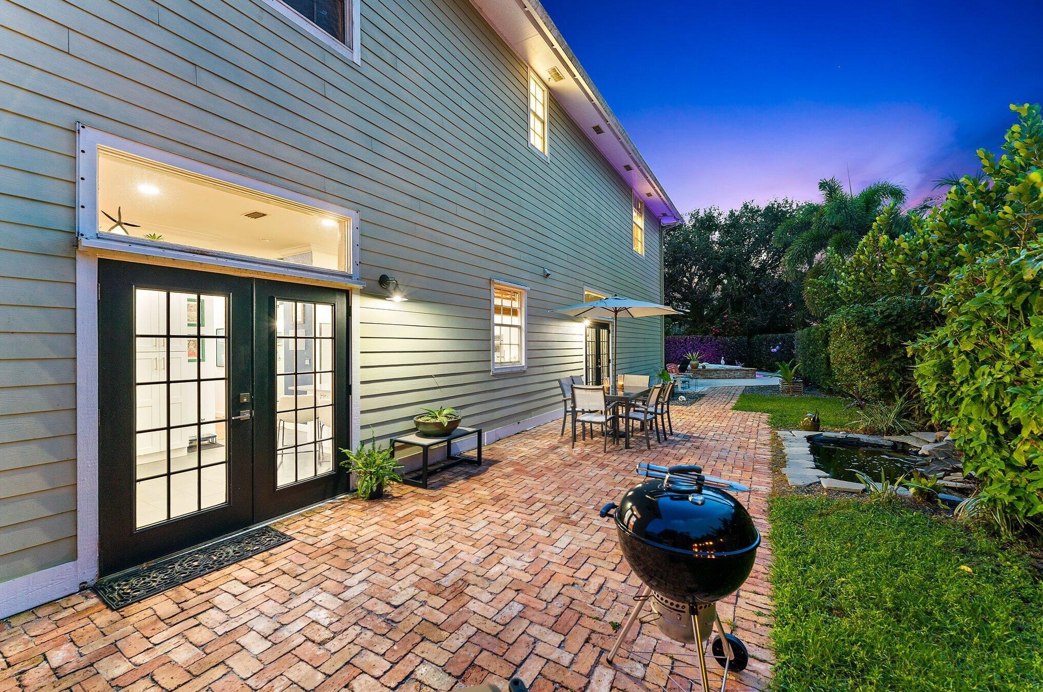 97 Beechwood Trl, Jupiter FL  33469-2101 exterior