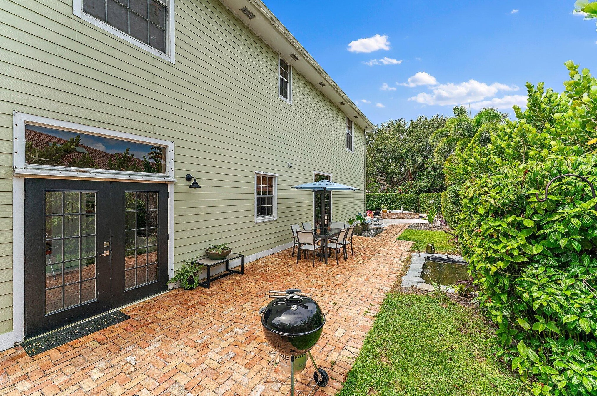 97 Beechwood Trl, Jupiter FL  33469-2101 exterior