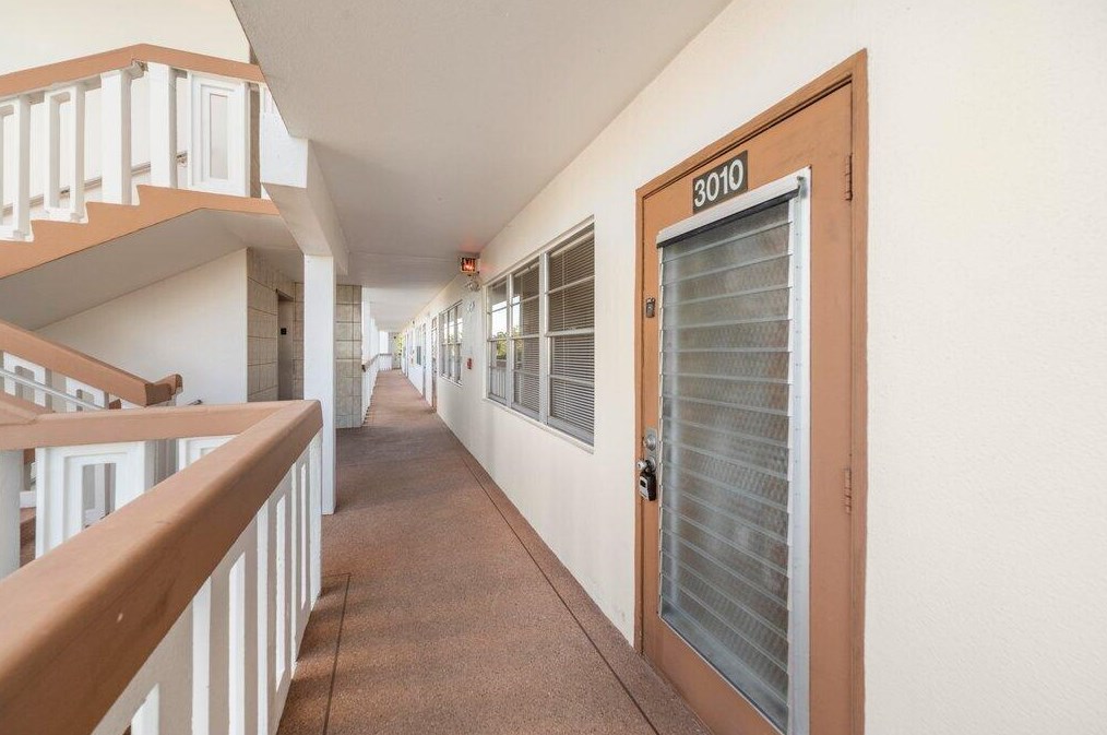 3010 Cornwall A, Boca Raton, FL 33434-2944