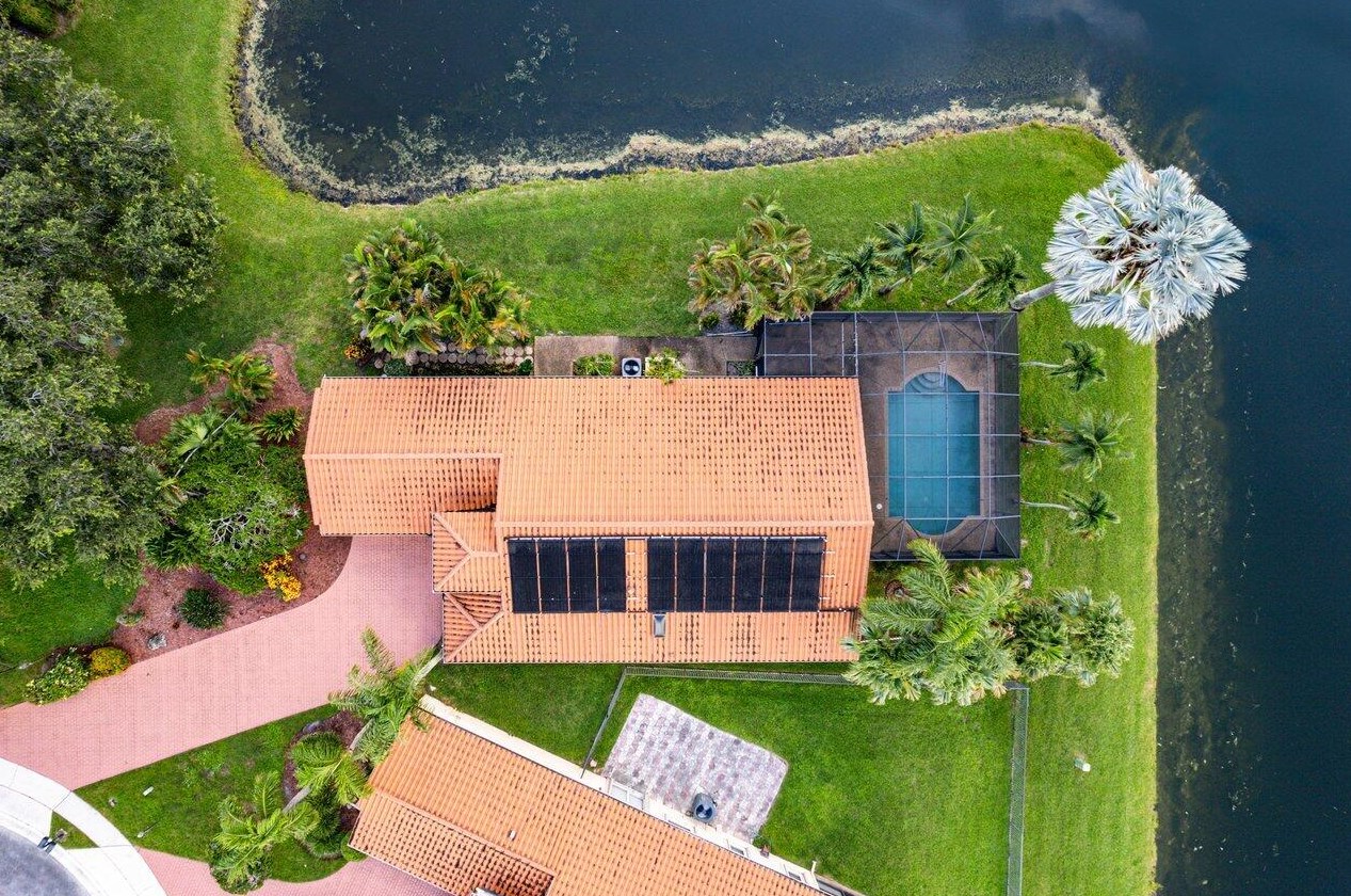 19941 Oslo Ct, Boca Raton, FL 33434-5425