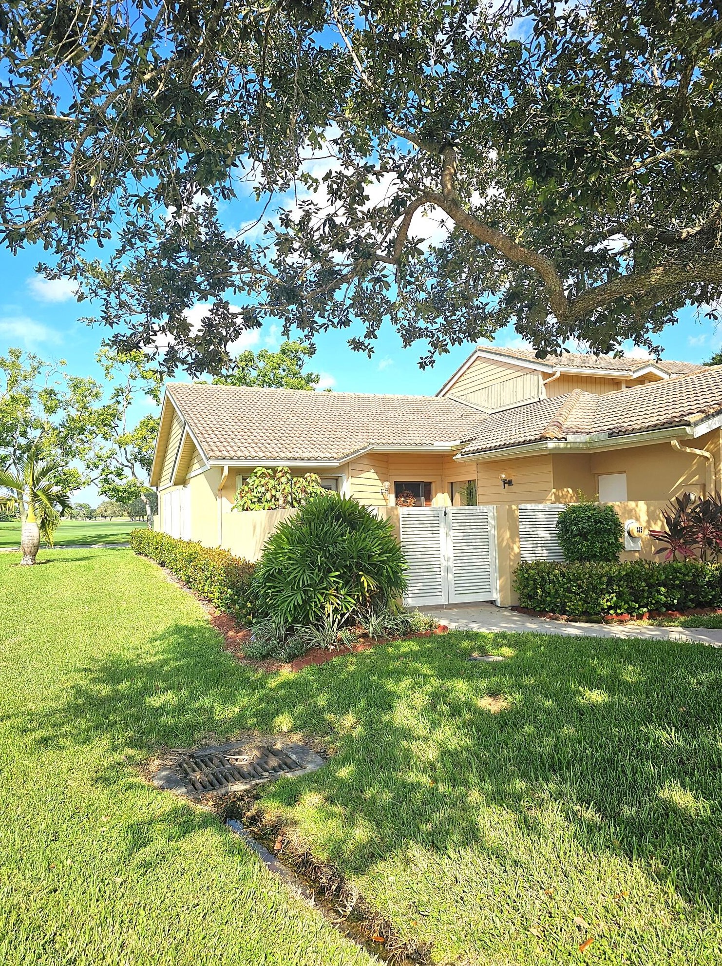 475 Prestwick Cir, West Palm Beach, FL 33418-8476