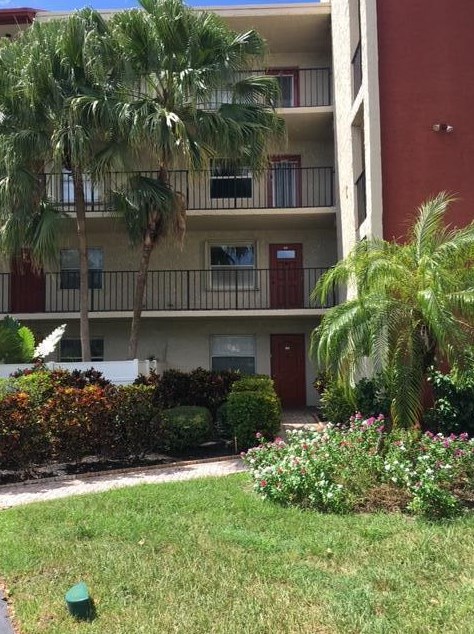 14747 Cumberland Dr #108, Delray Beach, FL 33446