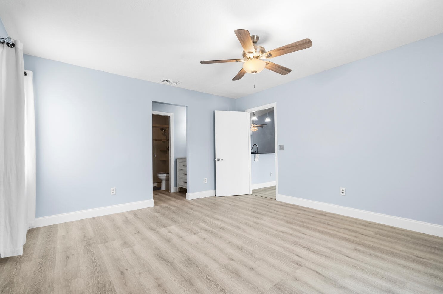 5190 Canal Cir, Lake Worth FL 33467-1840 exterior