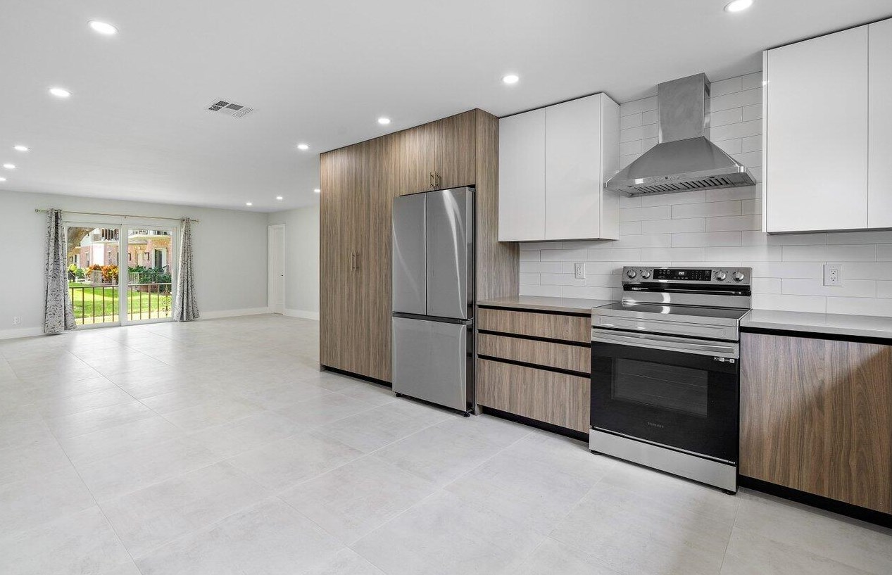 2021 S Seacrest Blvd Apt A, Boynton Beach, FL