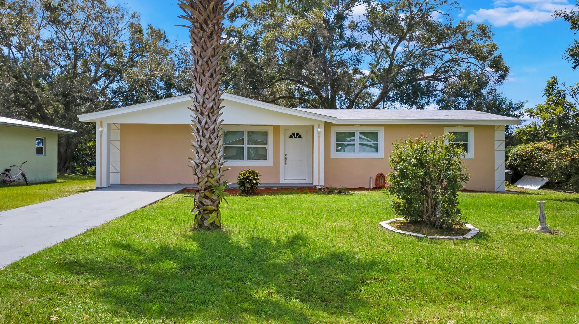 1702 Ne 3rd St, Okeechobee, FL 34972