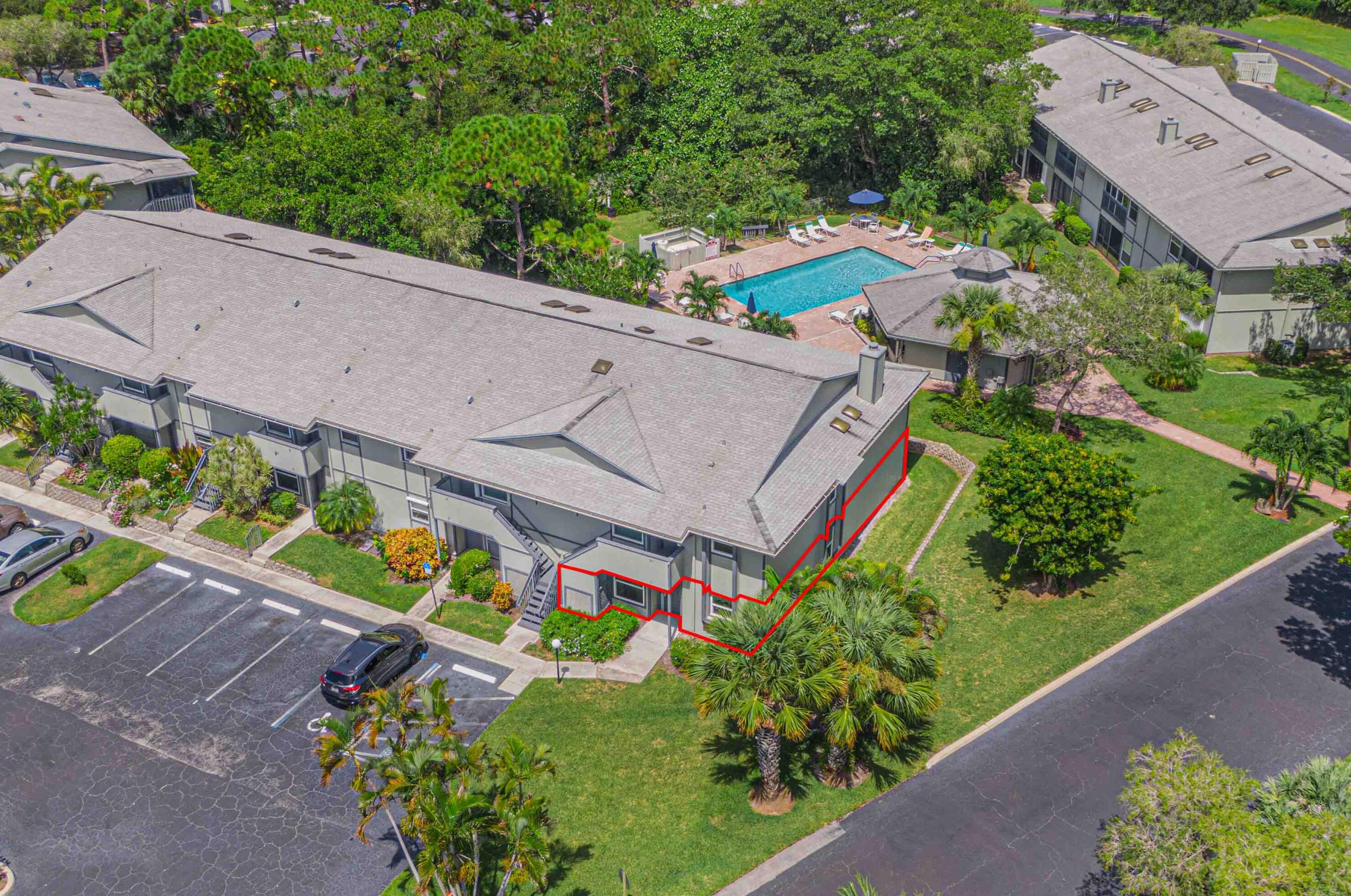 8388 Croft Cir, Hobe Sound, FL 33455-6347