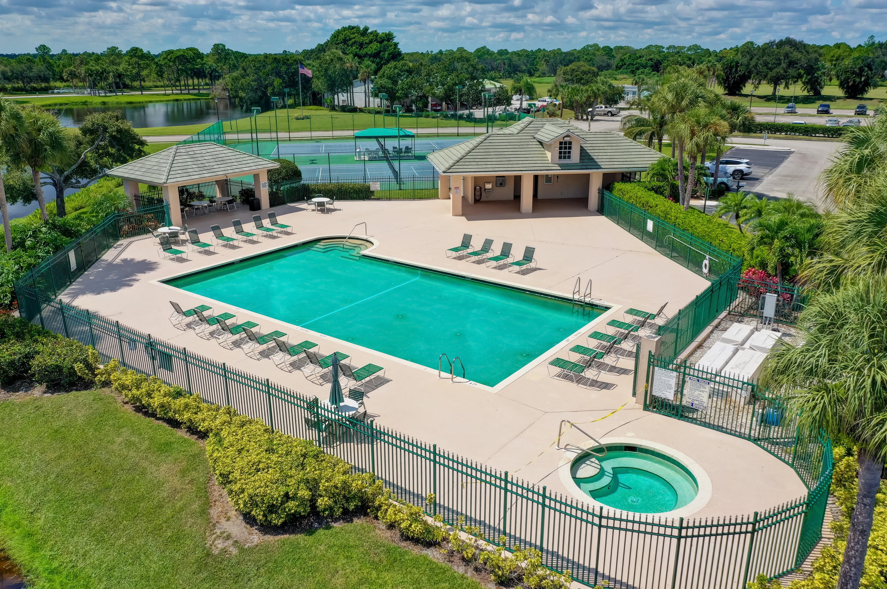 8324 Double Tree Dr, Hobe Sound FL  33455-8214 exterior