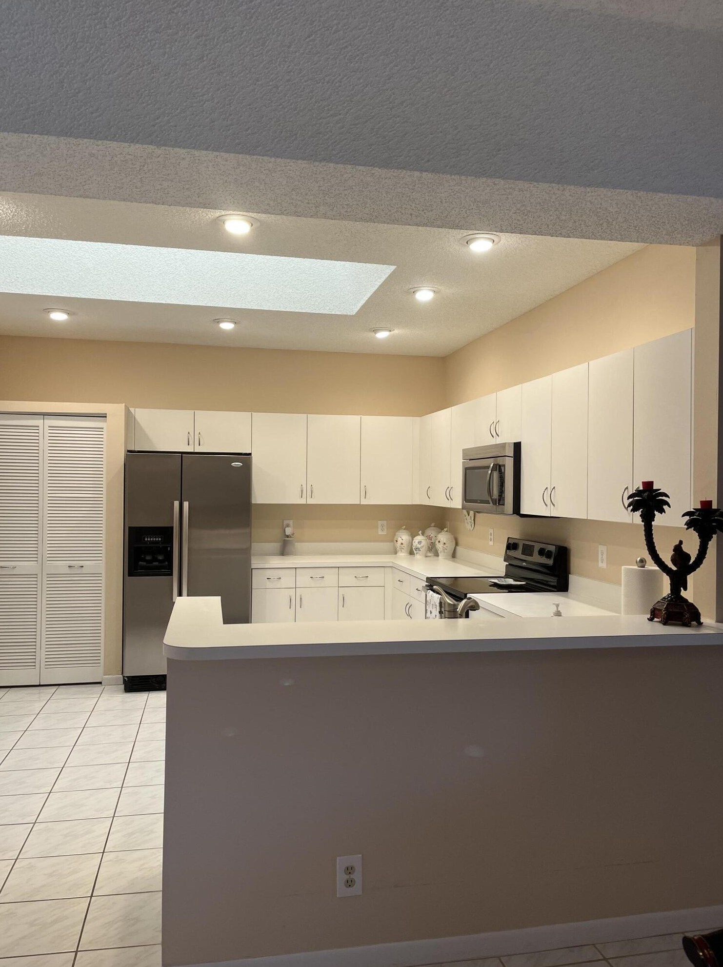 8391 Sunmeadow Ln, Boca Raton, FL 33496-5172