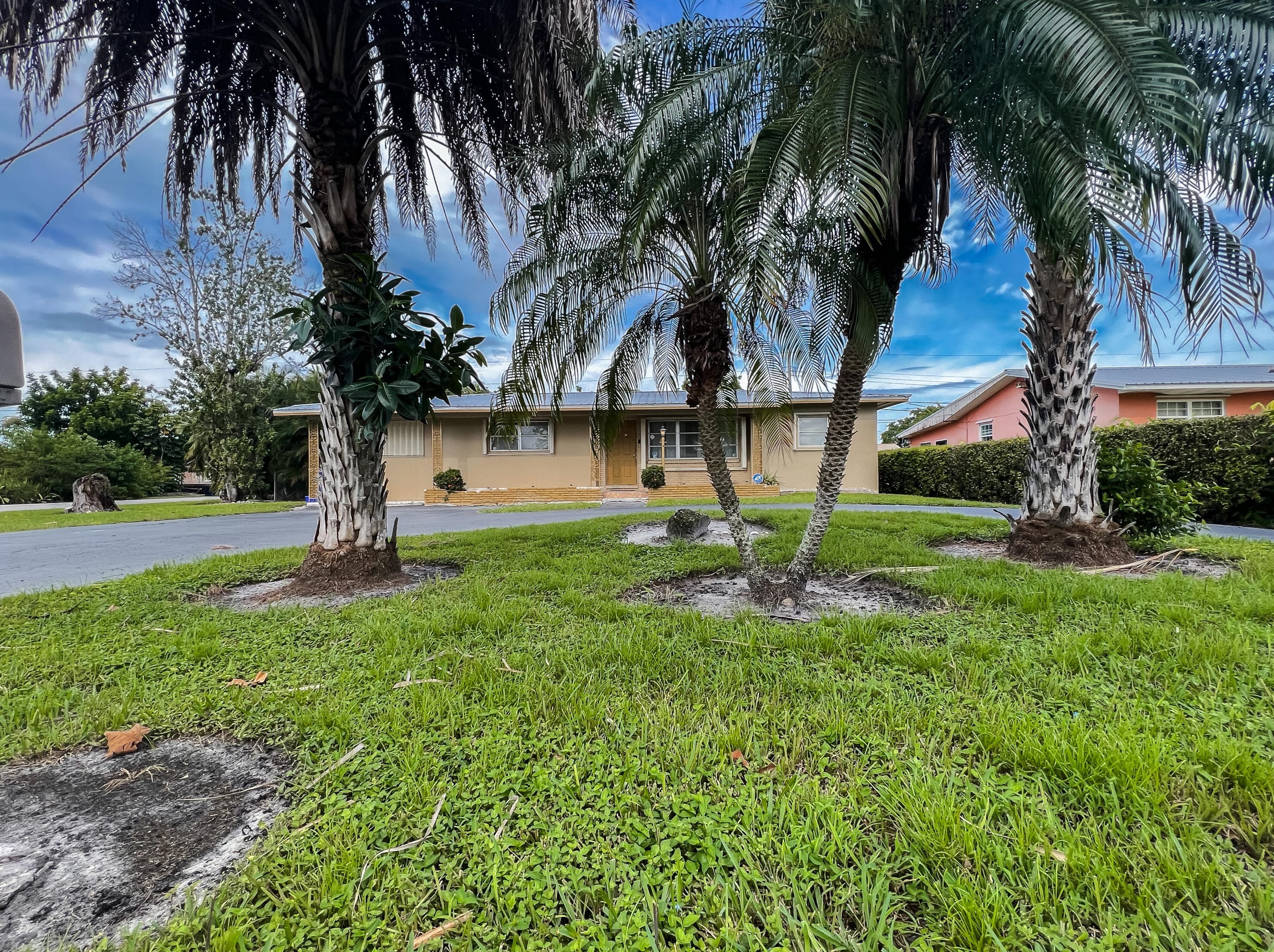 980 Se 3rd St, Belle Glade, FL 33430