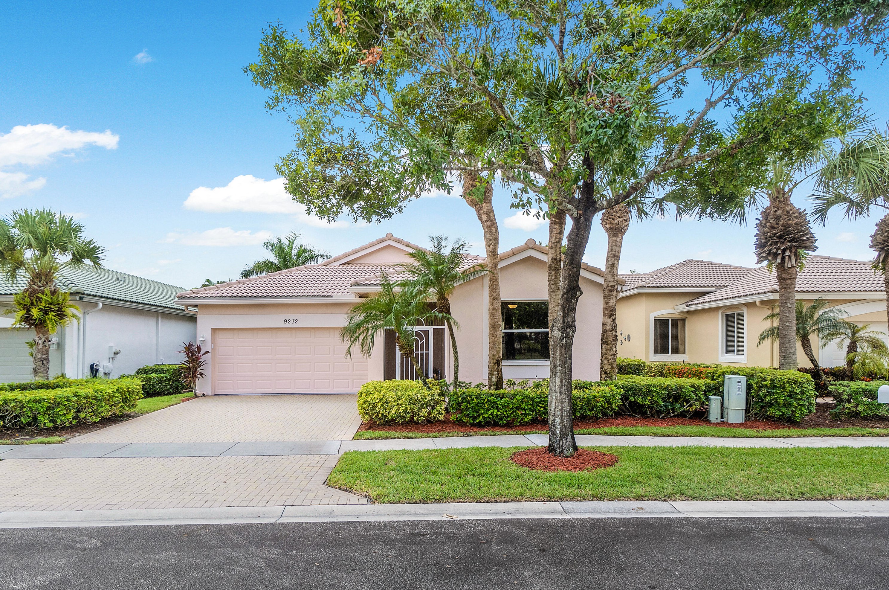 9272 Sapphire Cove Dr, West Palm Beach, FL 33411-5193