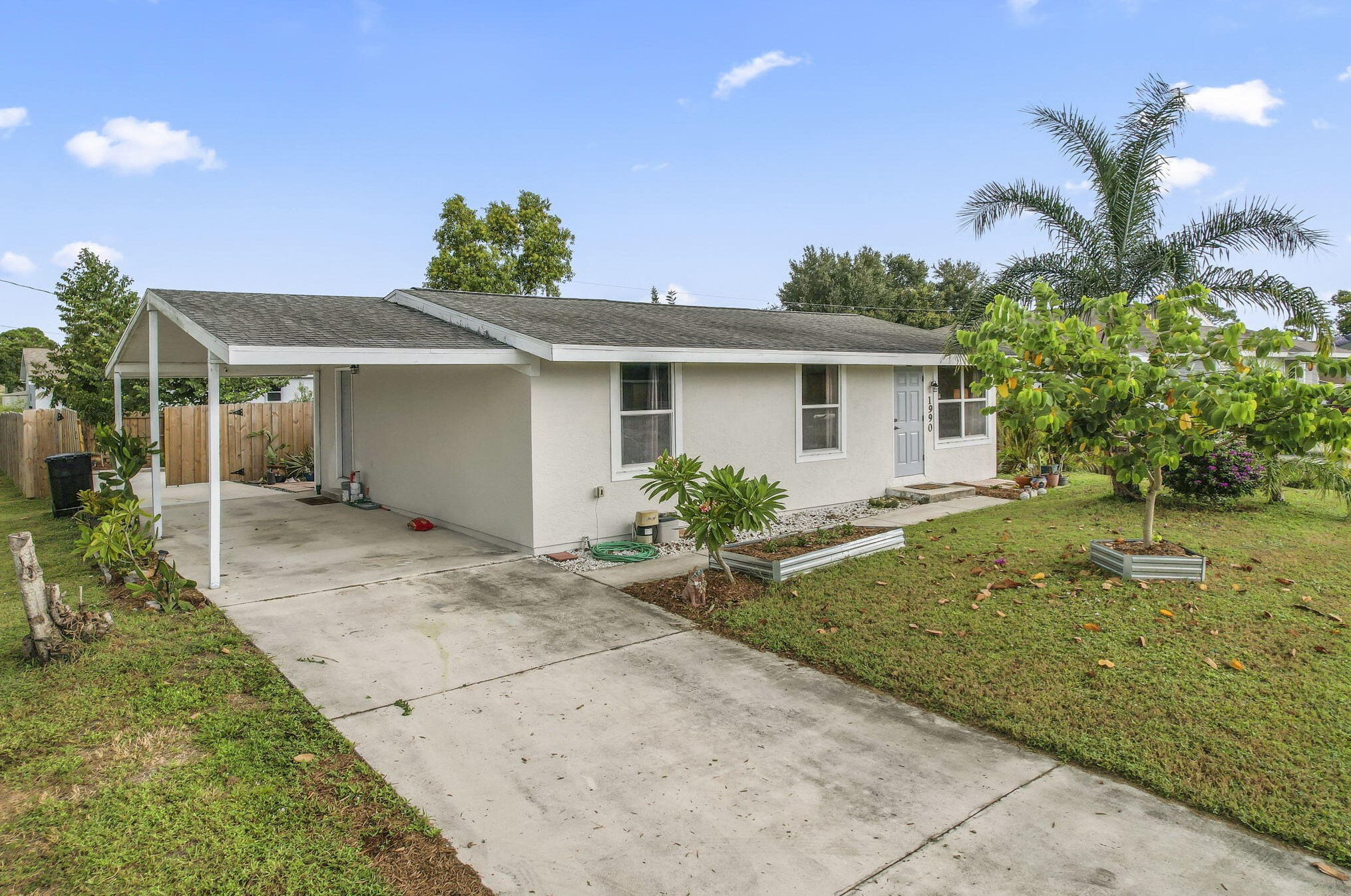 1990 Se Carvalho St, Fort Pierce, FL 34984