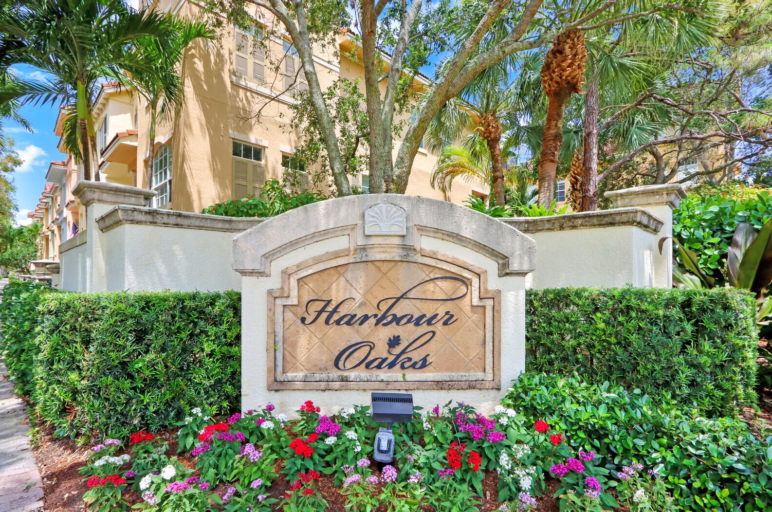 11854 Valencia Gardens Ave, West Palm Beach, FL 33410