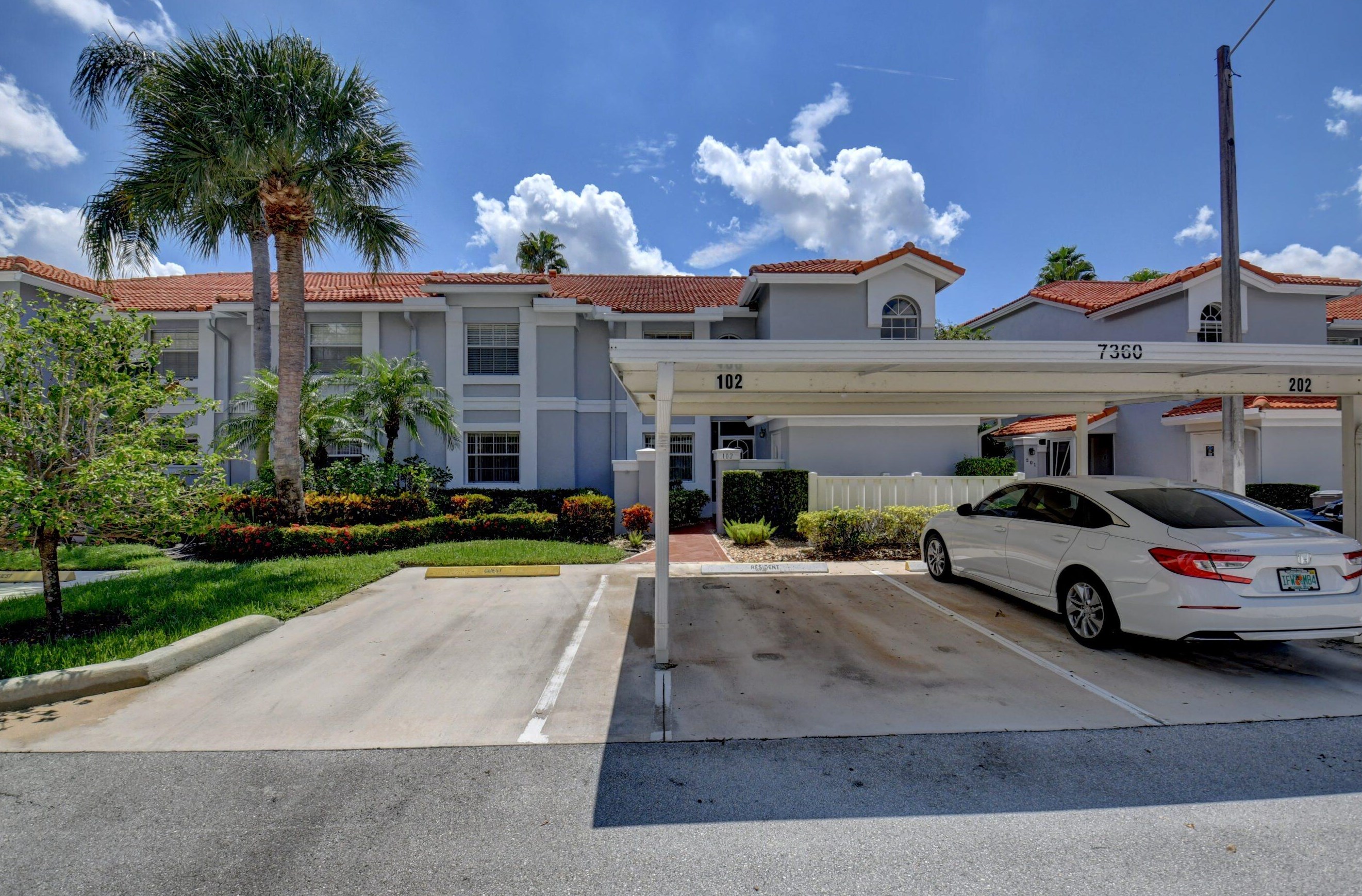 7360 Lake Meadow Way, Boynton Beach, FL 33437-5917