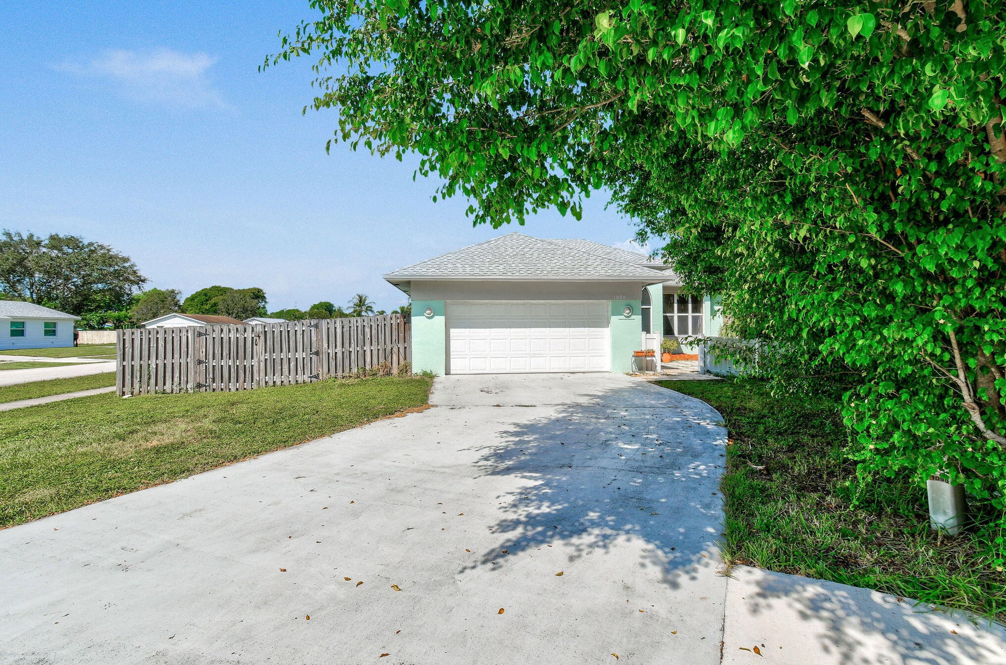 1090 Choctaw St, Jupiter FL 33458-5622 exterior