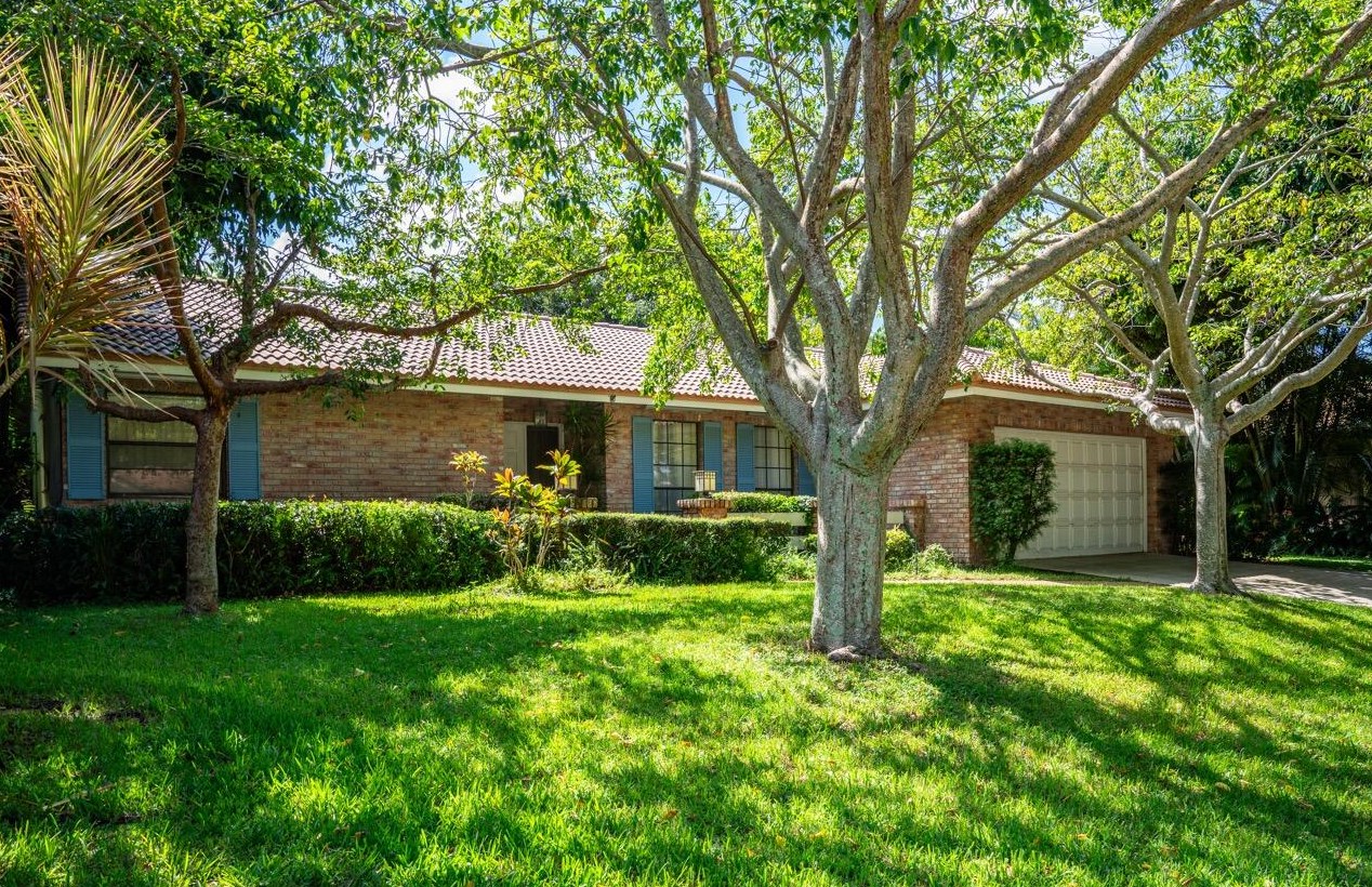 2602 26th Cir, Boca Raton, FL 33431-4055