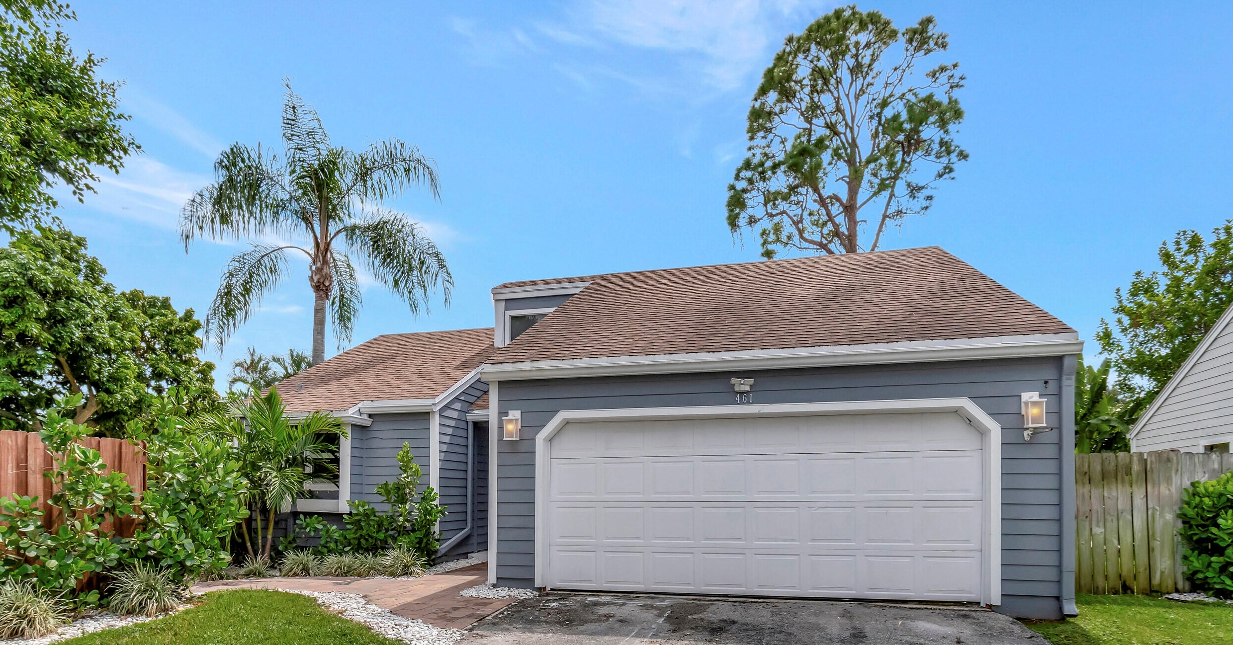461 Park Forest Way, West Palm Beach, FL 33414-4977