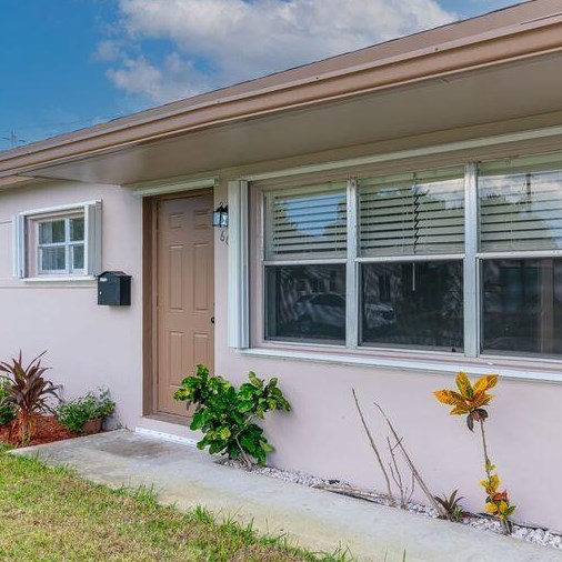 6630 Tyler St, Hollywood, FL 33024-7646