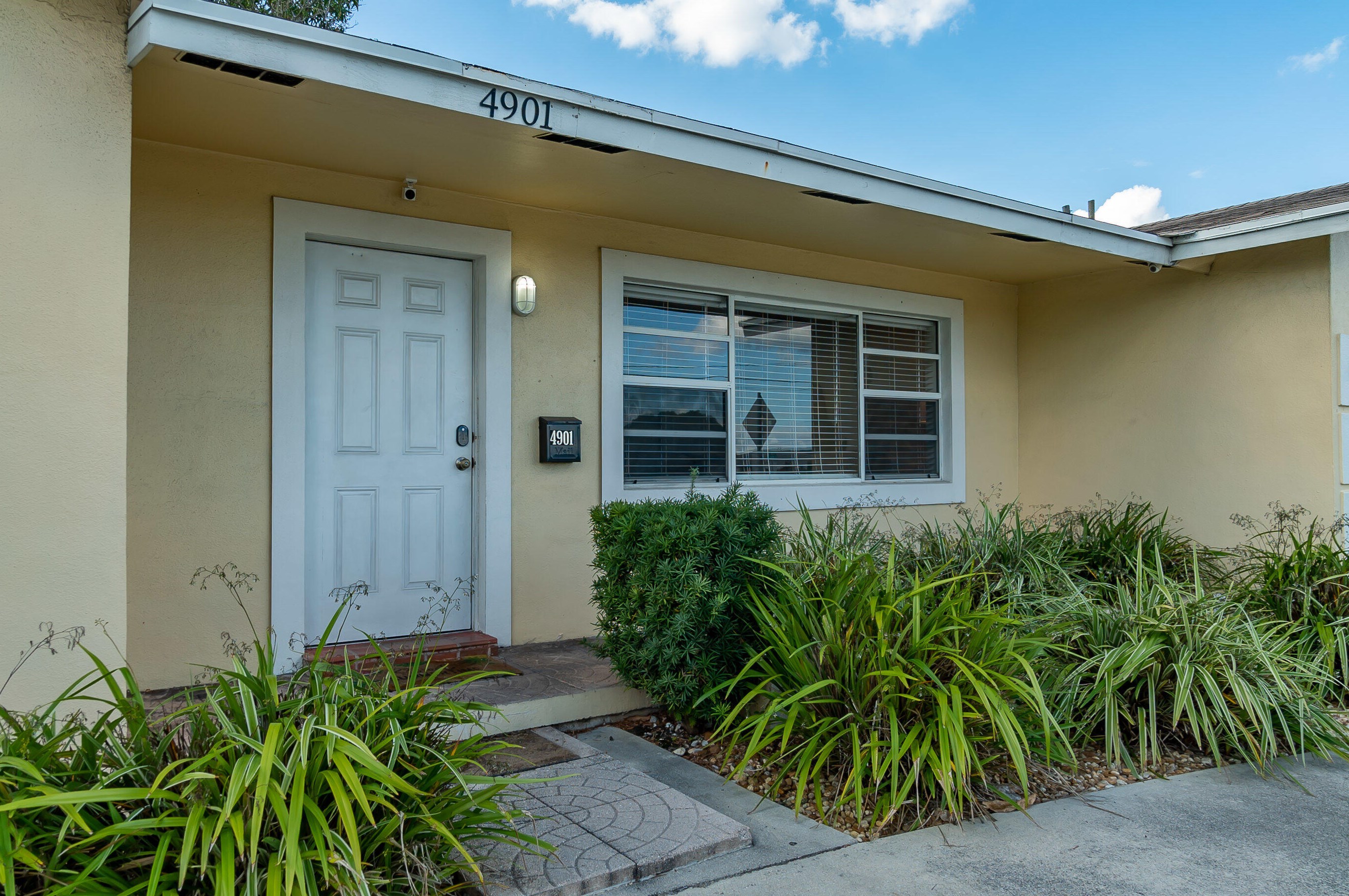 4901 Parker Ave, West Palm Beach, FL 33405