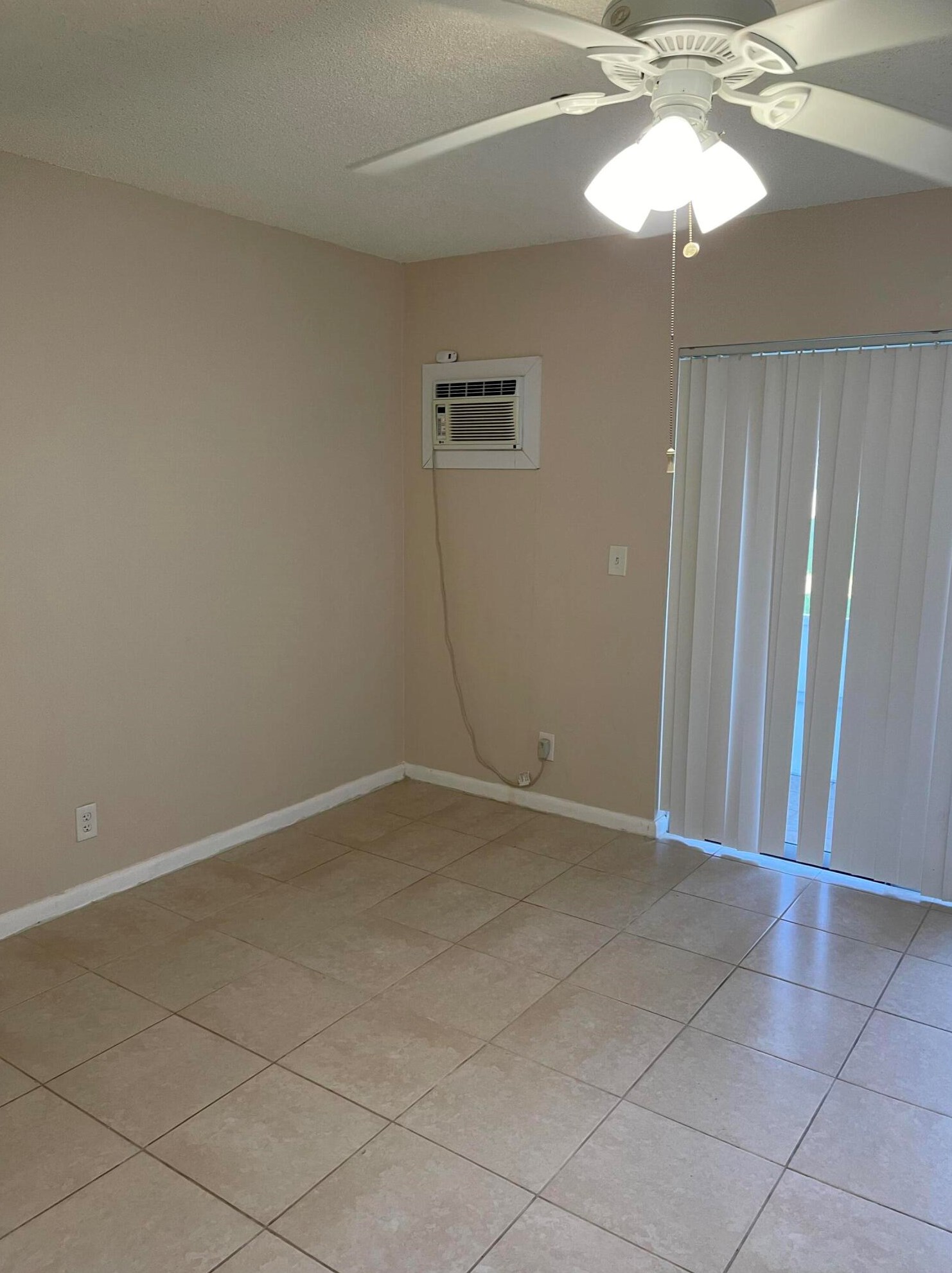 348 Sheffield O #348, West Palm Beach, FL 33417