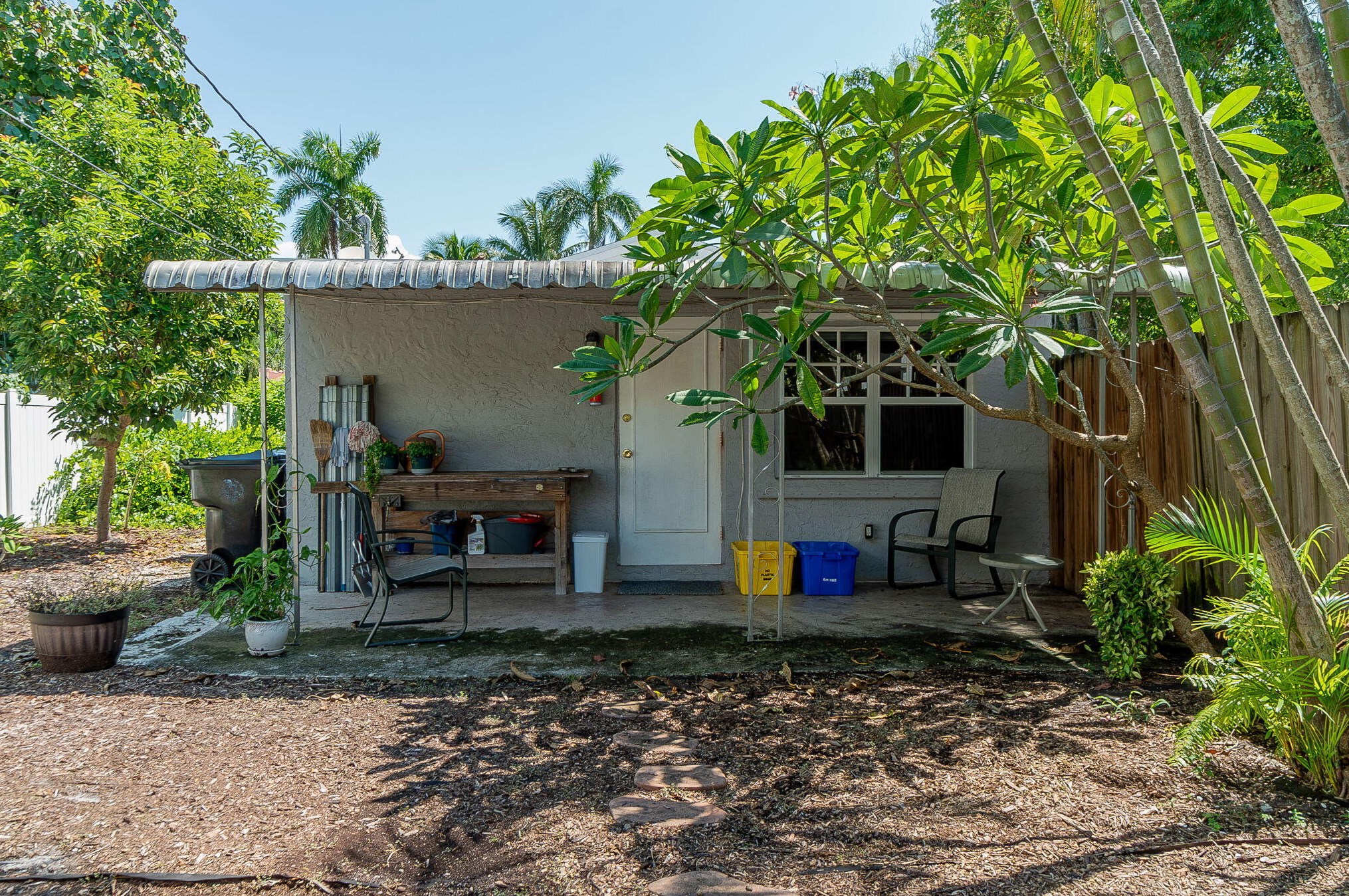 211 K St, Lake Worth FL  33460-3311 exterior