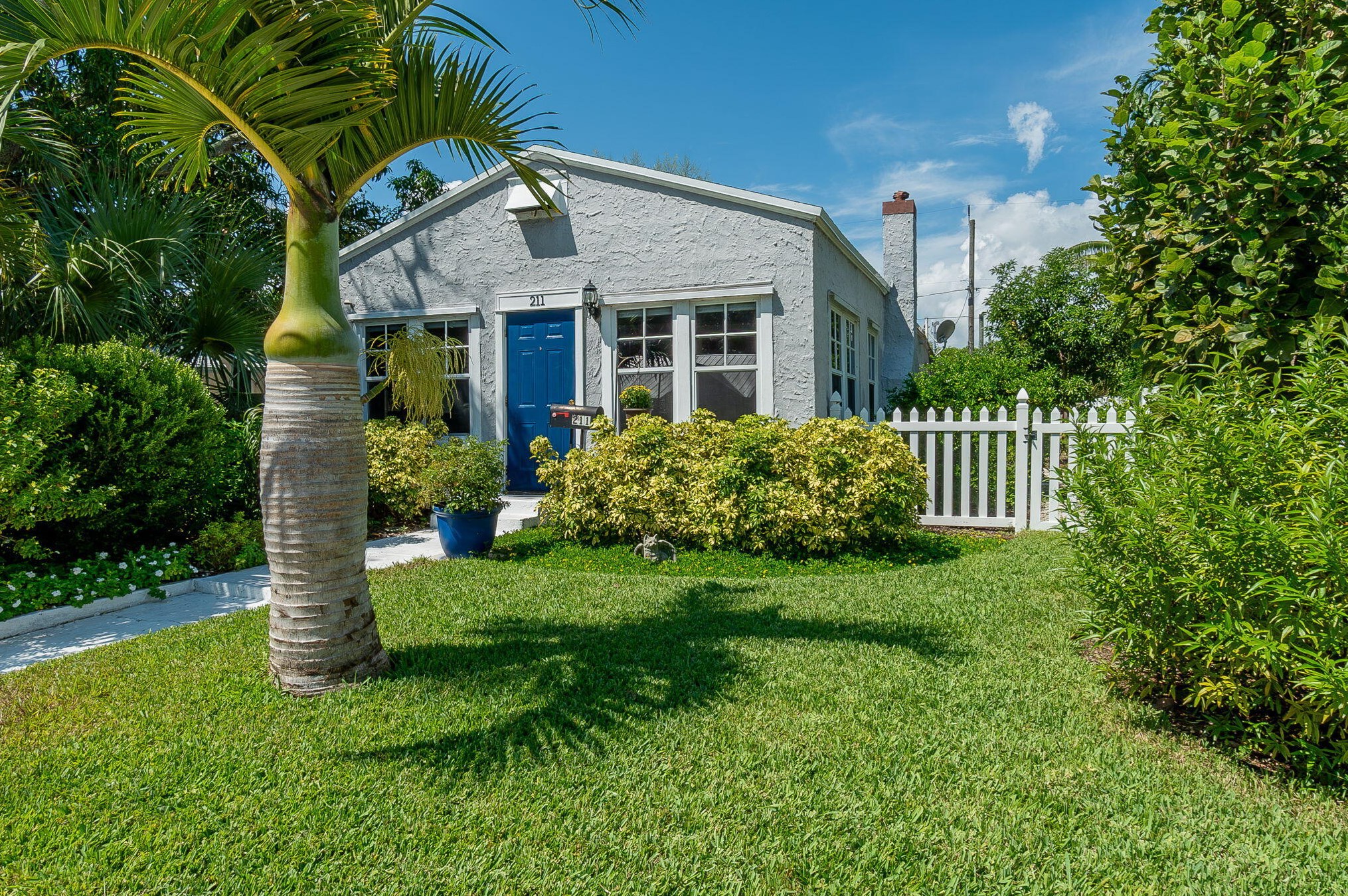 211 K St, Lake Worth FL  33460-3311 exterior