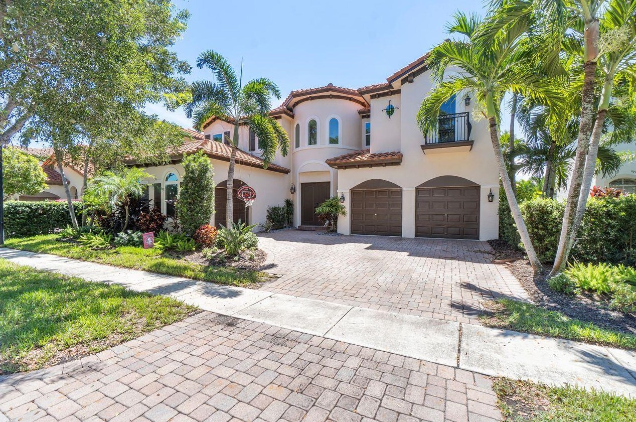 4157 Artesa Dr, Boynton Beach, FL 33436