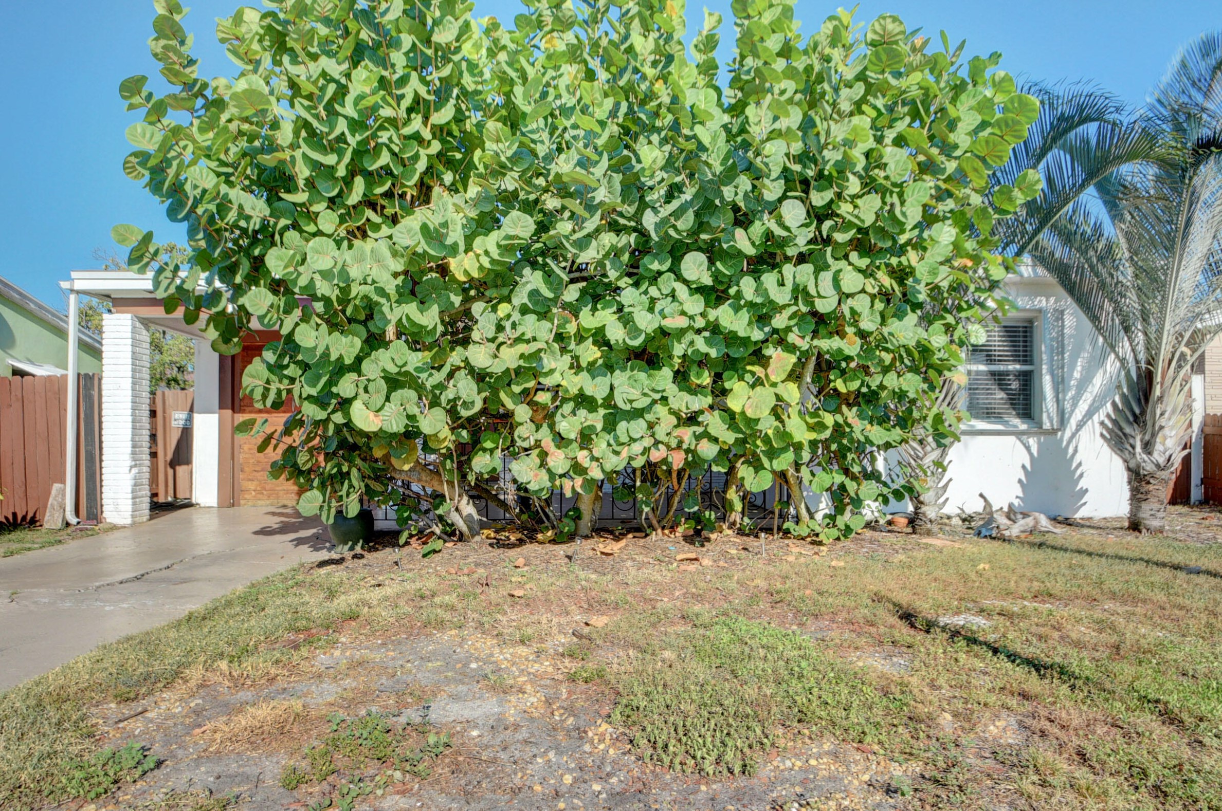 1410 N M St, Lake Worth, FL 33460