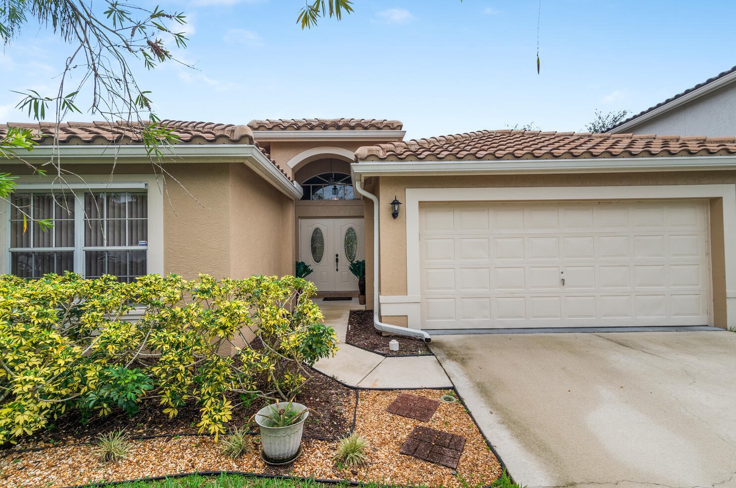 10946 Crescendo Cir, Boca Raton, FL 33498-4875